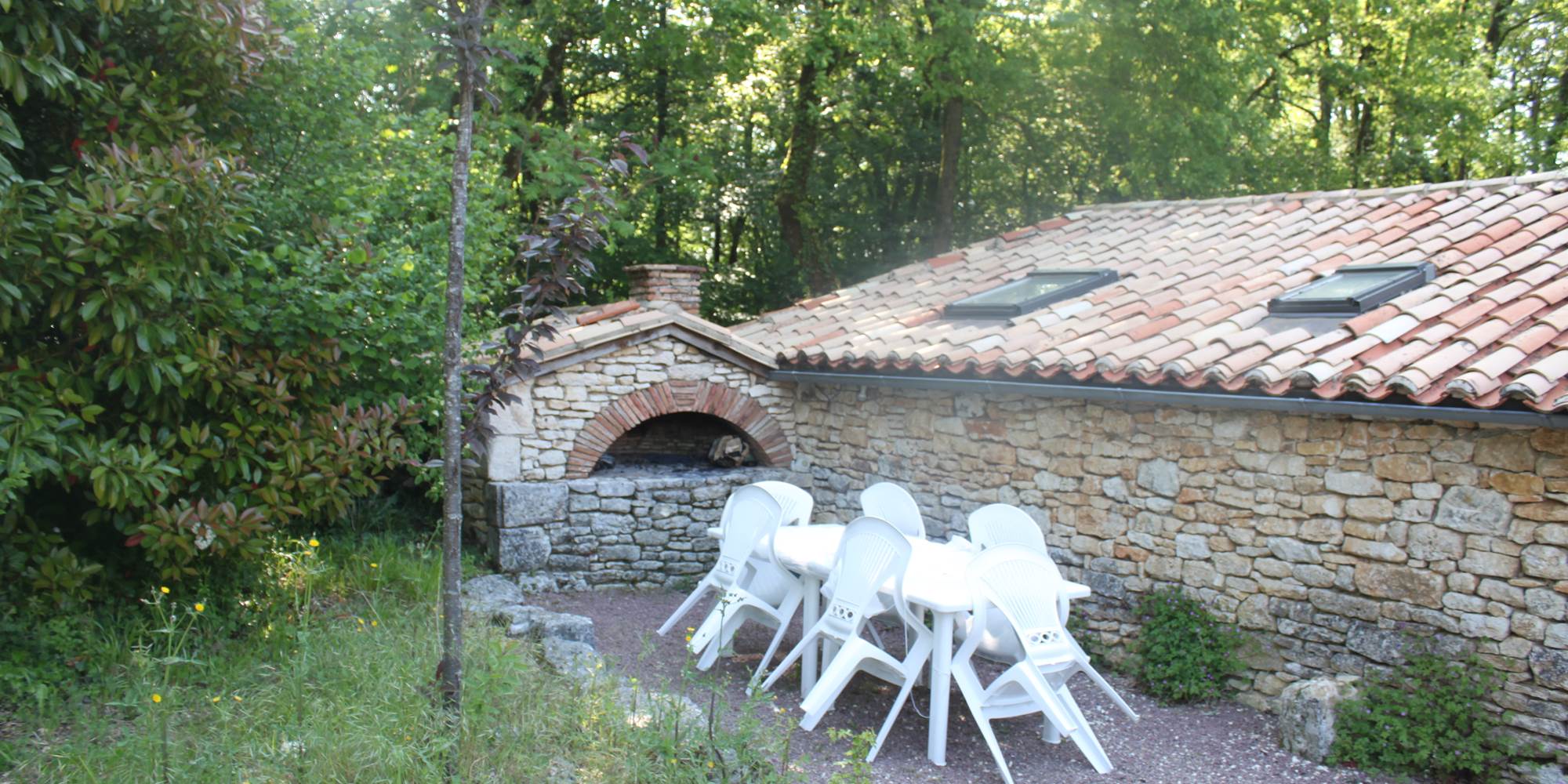 barbecue - large and little cottage