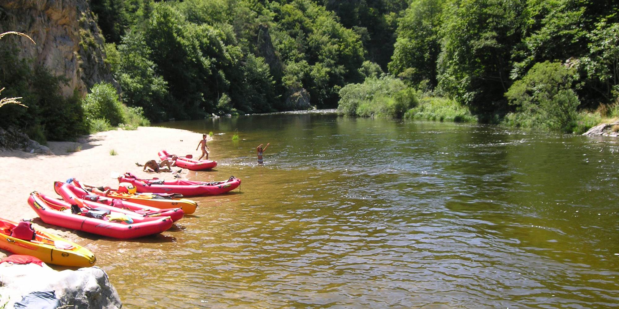 Canoë kayak dans les gorges de l'Allier