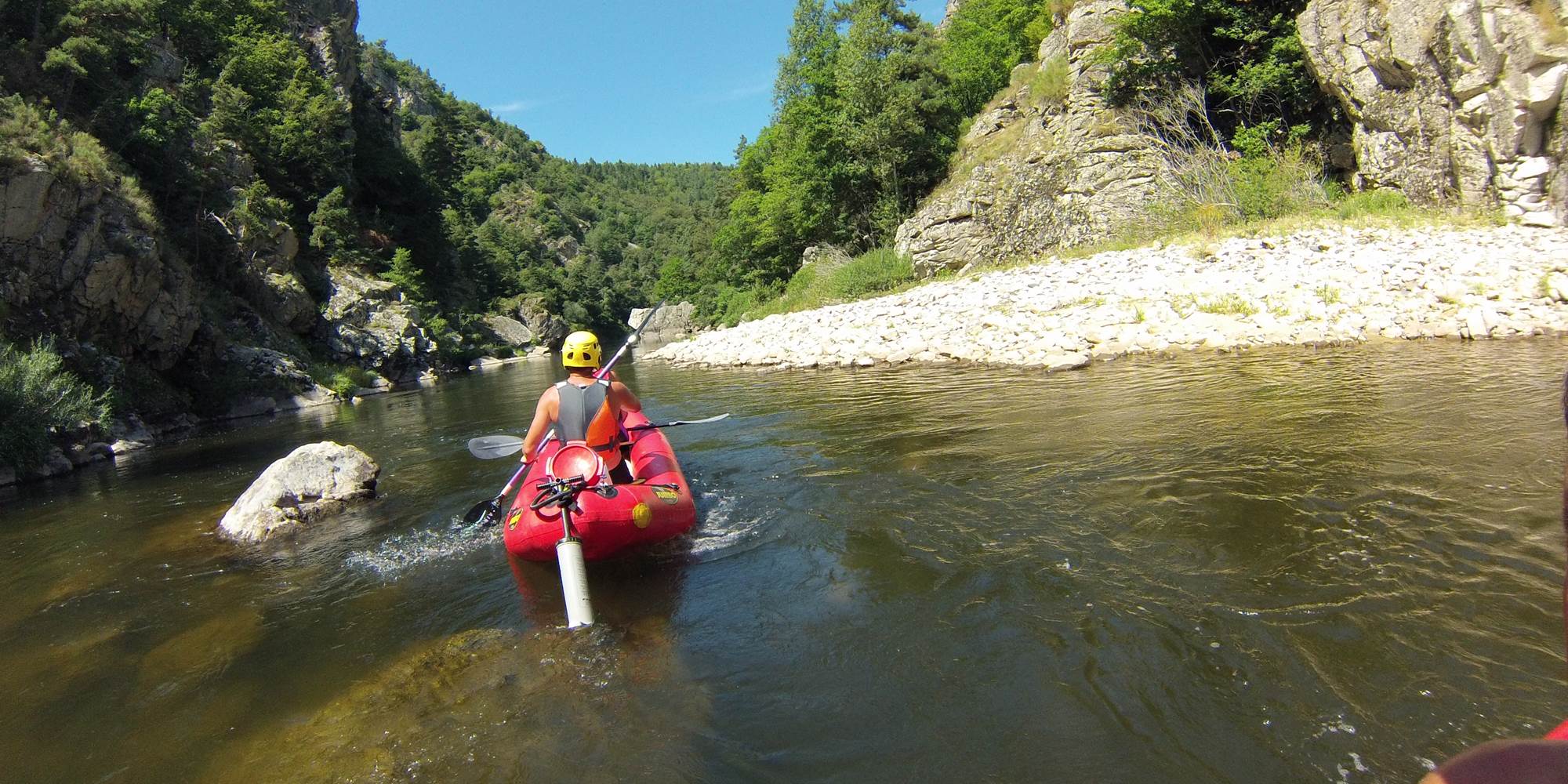 Ballade en canoë dans les gorges de l'Allier