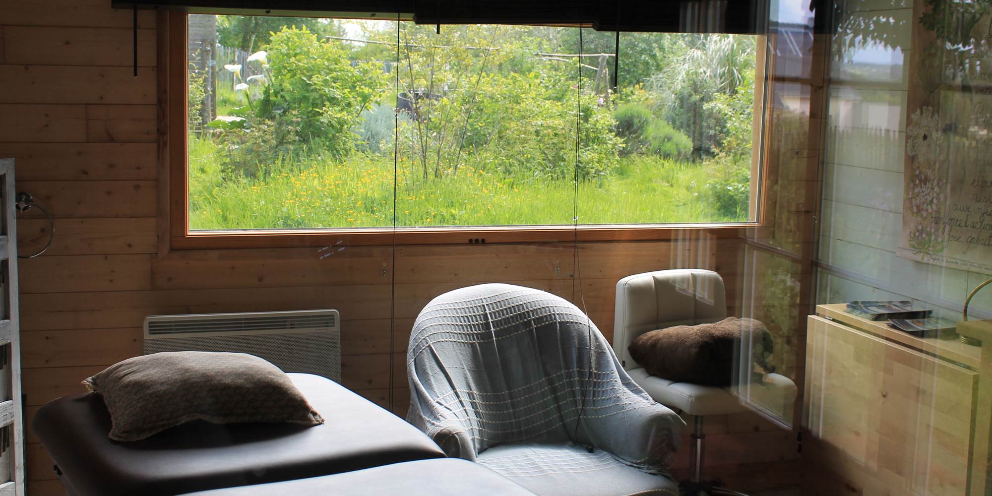 Massage-vue-jardin-soins-plante-médicinal-Masserac-bretagne