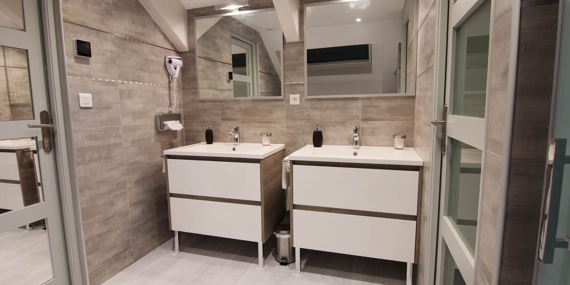 2 meubles vasque