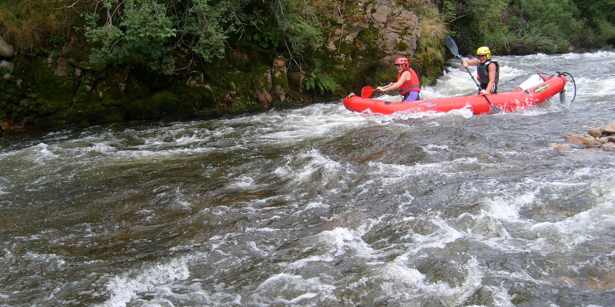 Canoë kayak dans les gorges de l'Allier