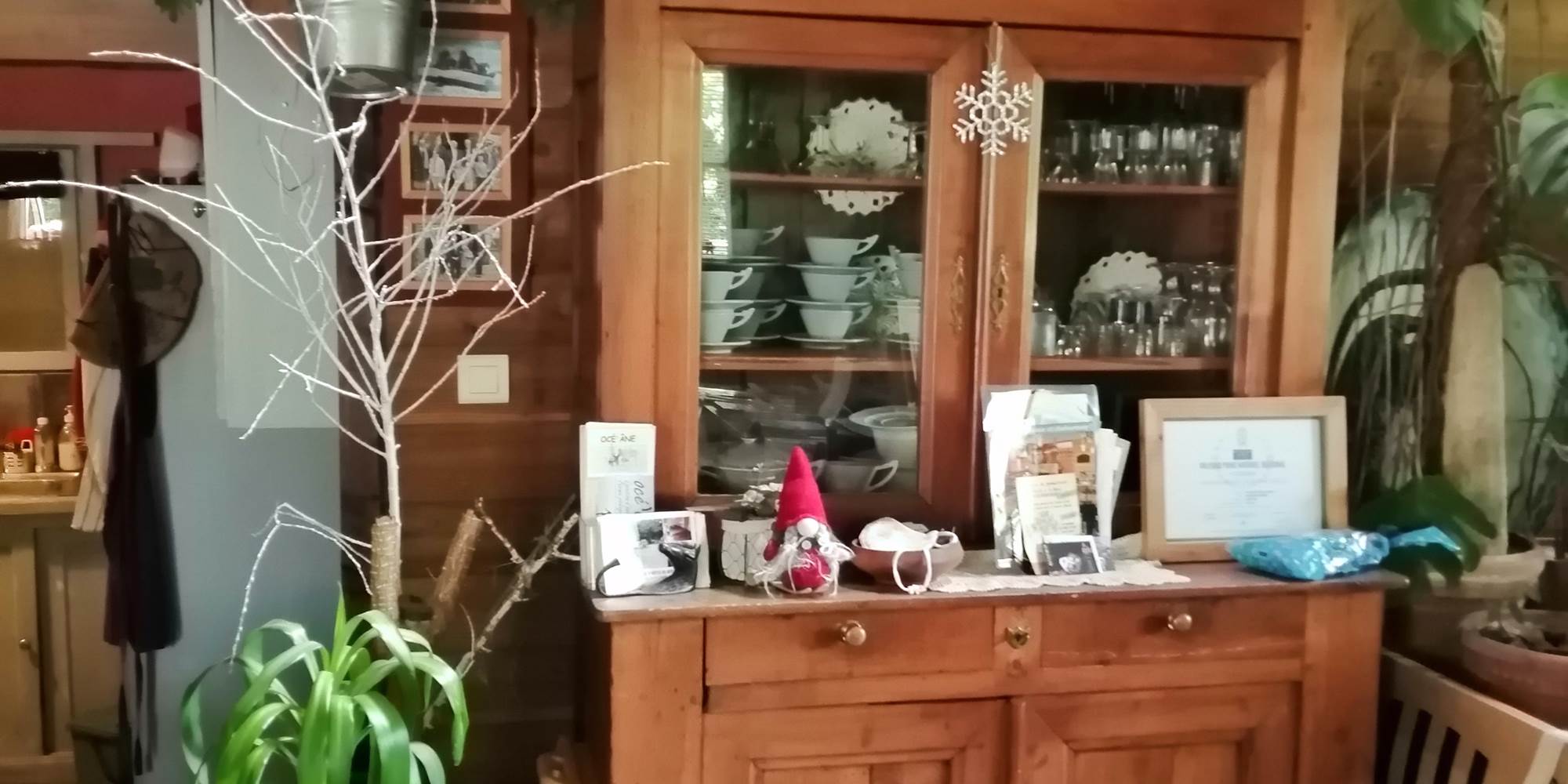 dans notre salle à manger : un buffet