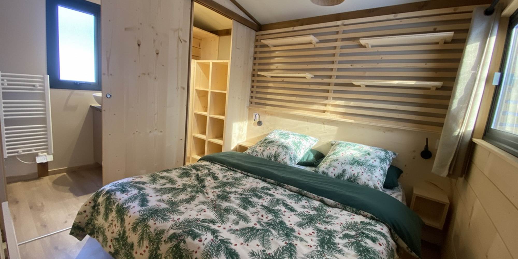 Chambre parentale avec sa salle de bain privative