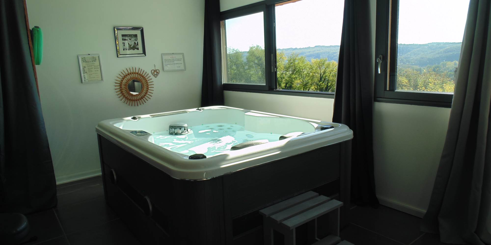 Spa privatif L'Hirondelle