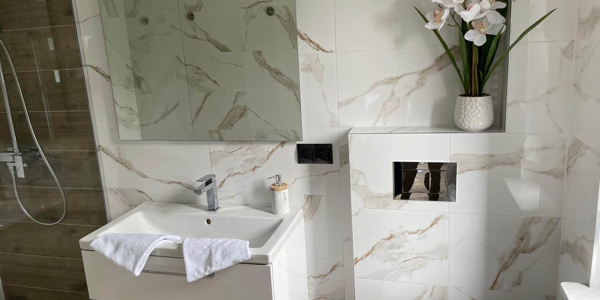 151b06d7-4a84-4feb-94d9-94c29258d40d