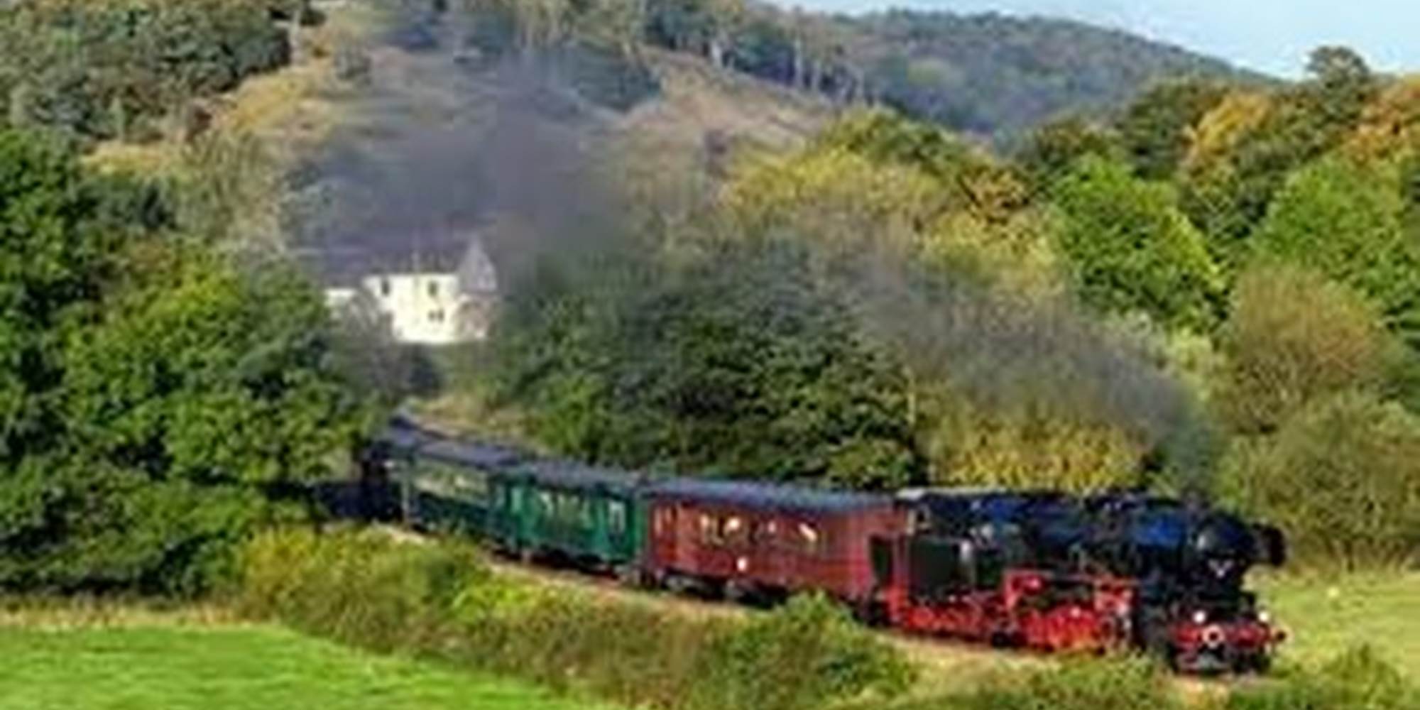Le train qui passe dans le village, on peut le voir de la maison