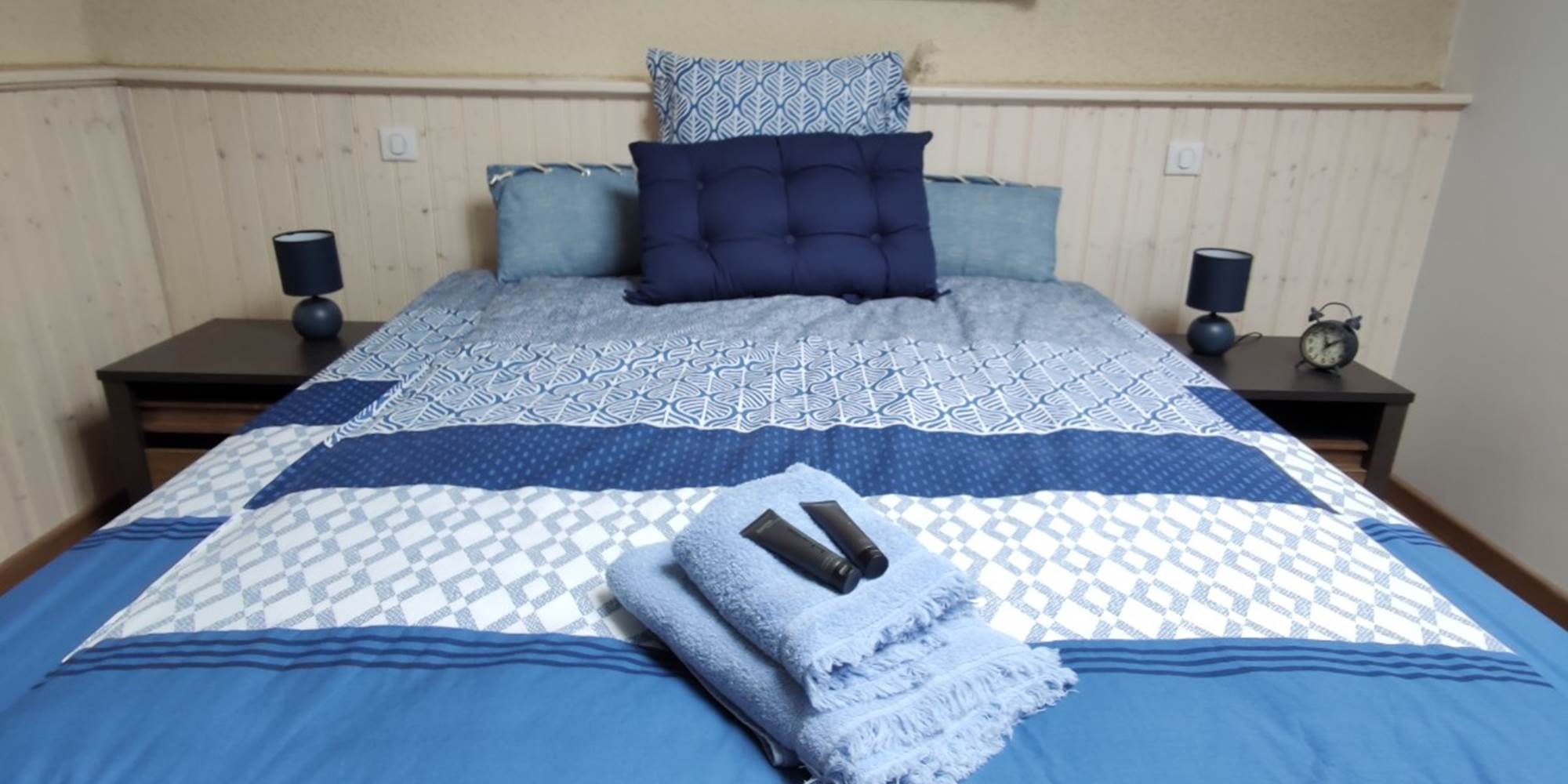 Chambre Etage gite Castillon