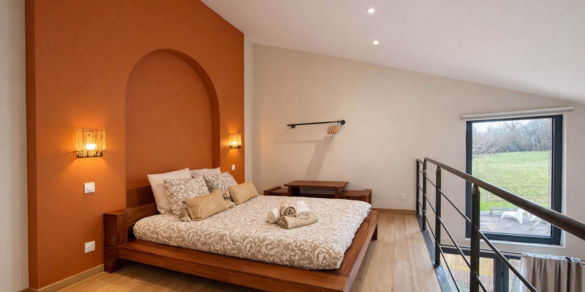 La chambre dans l'alcove en mezzanine