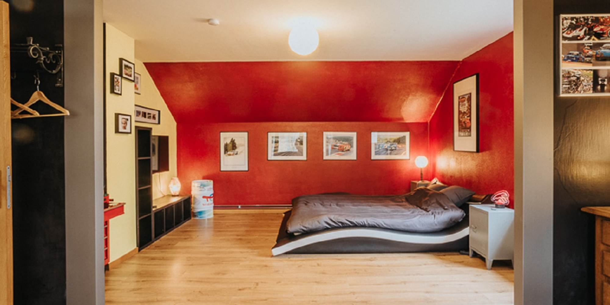 Des sérigraphies rares au mur