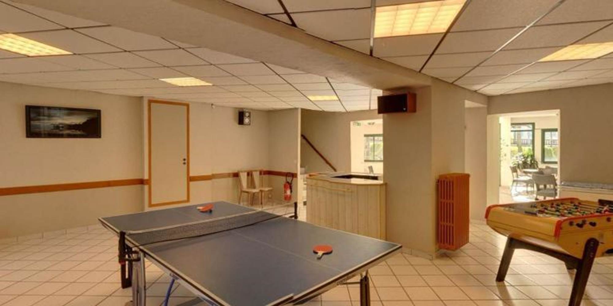 Au_Val_Dore_La_Bourboule_Ping_pong
