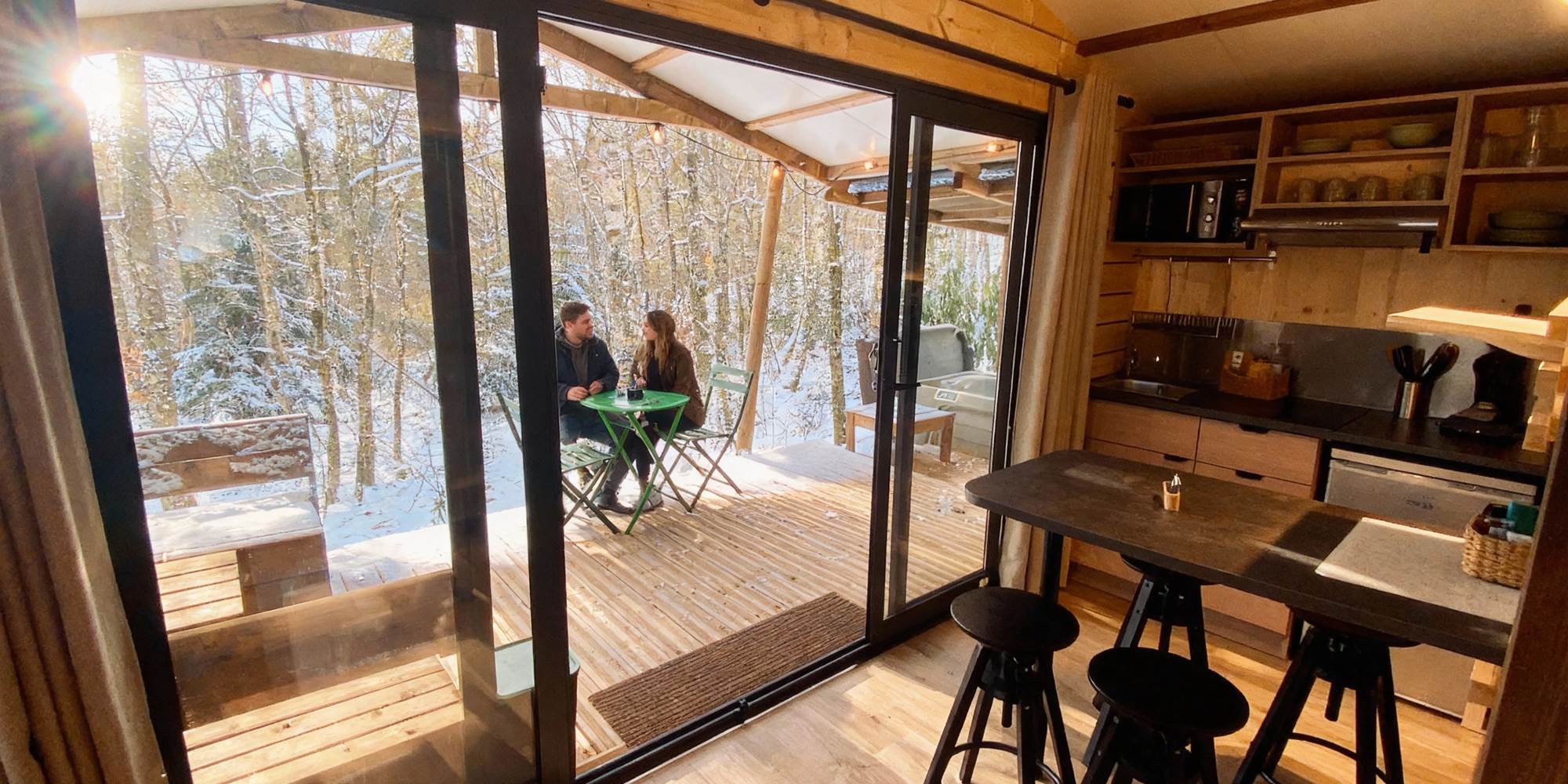 Séjour avec vue sur la forêt