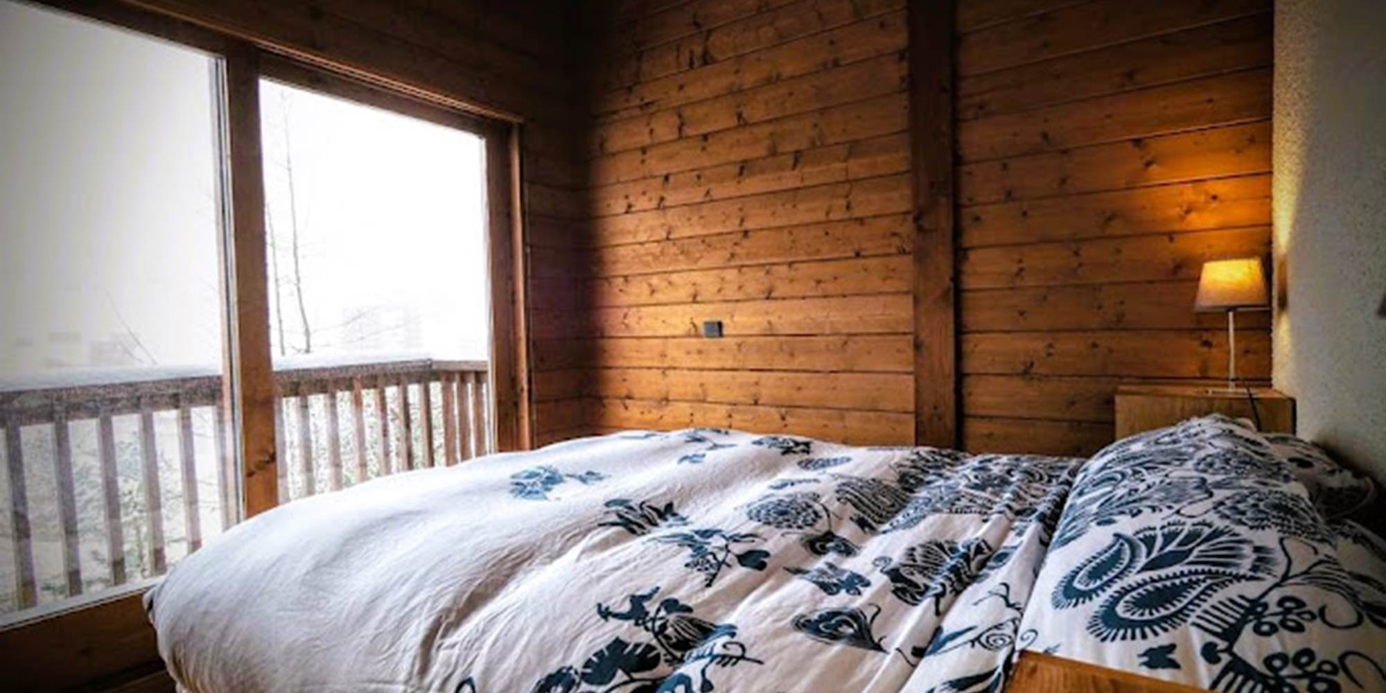 Paradis-Lodge-Le-chalet-à-la-montagne-chambre