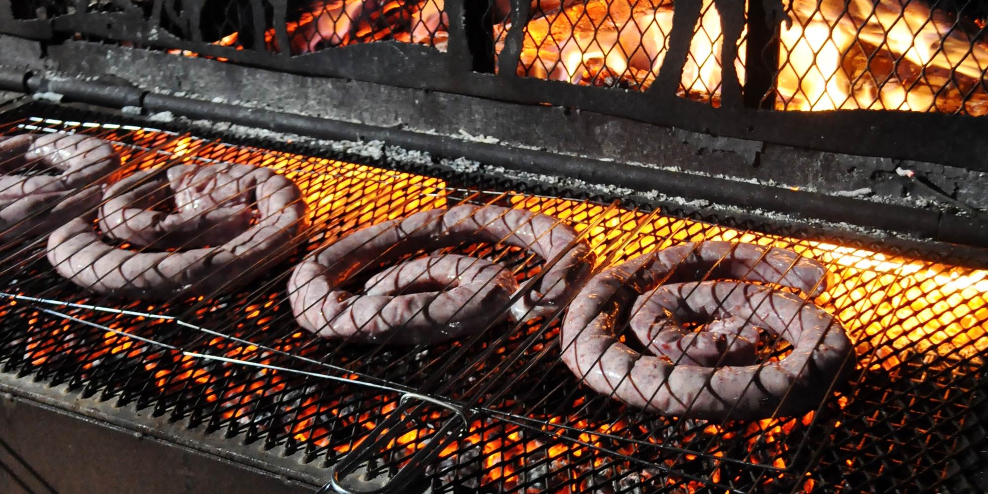 Grillade de saucisses de taureaux
