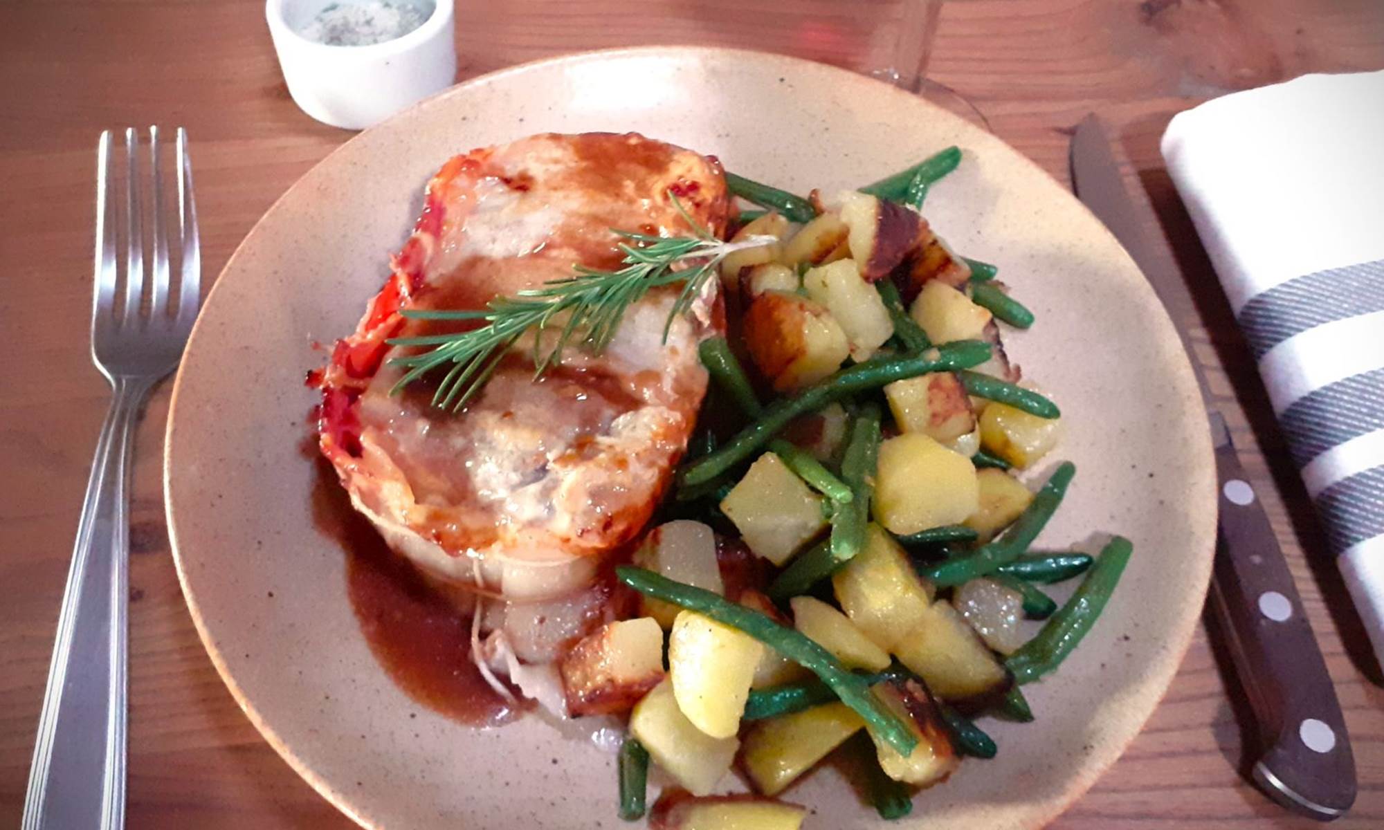 L'E´table des Sens Table d'ho^te Bruniquel