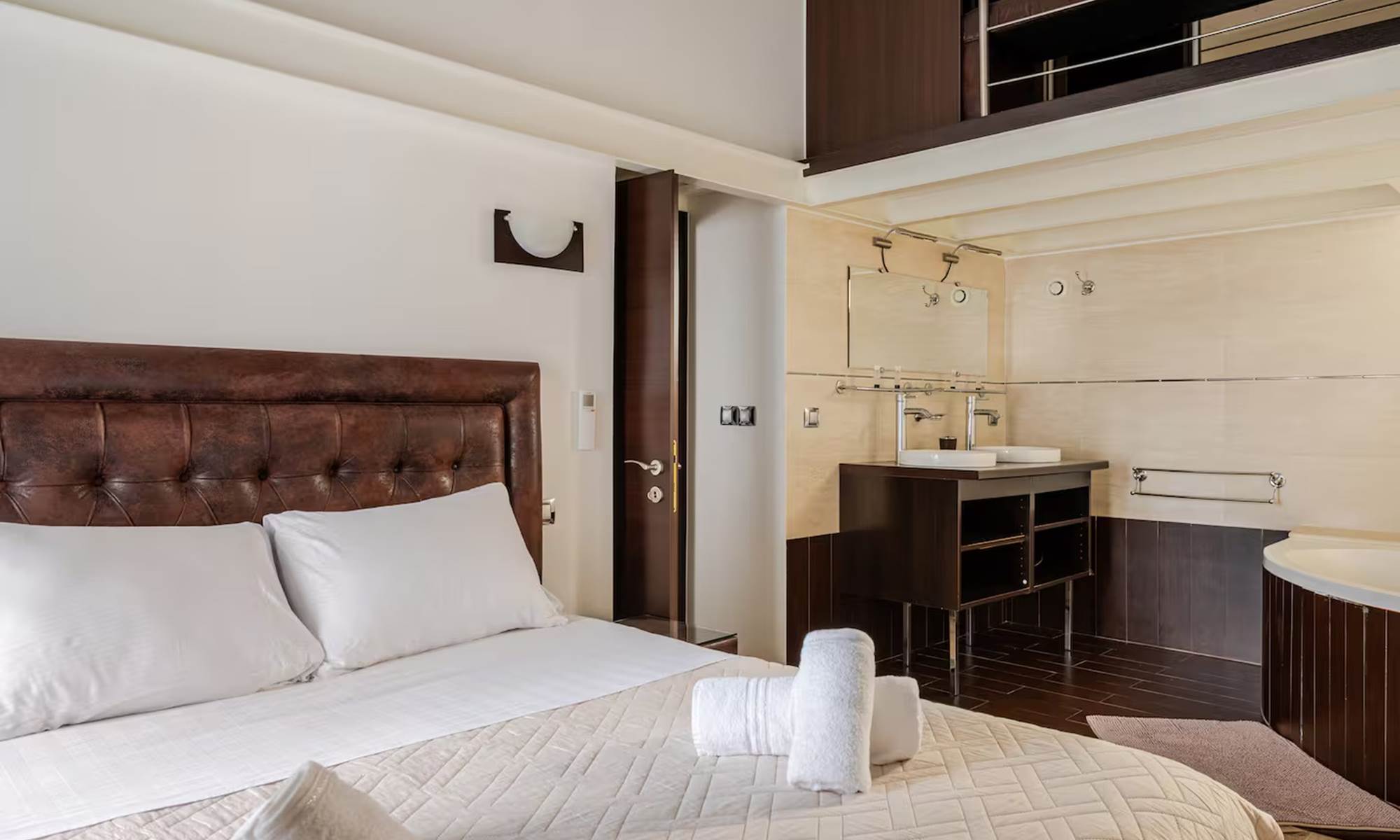 91644d99-4116-4e55-b6f3-568d6140e19f