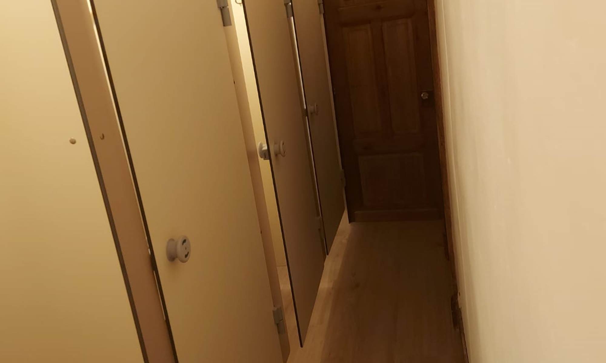 salle de bain 3 cabines de douche-galerie