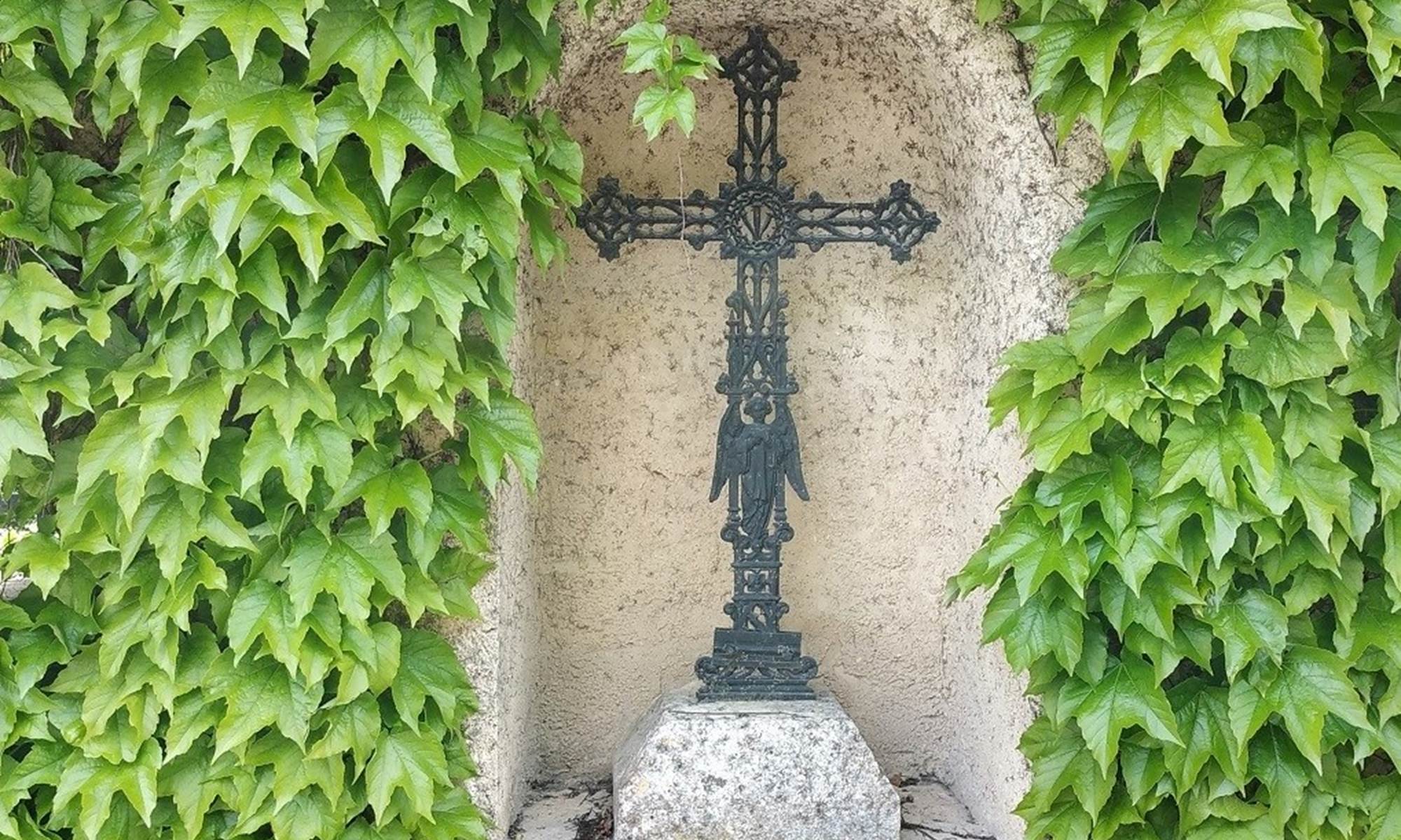 Maison Les Chandelles, Croix