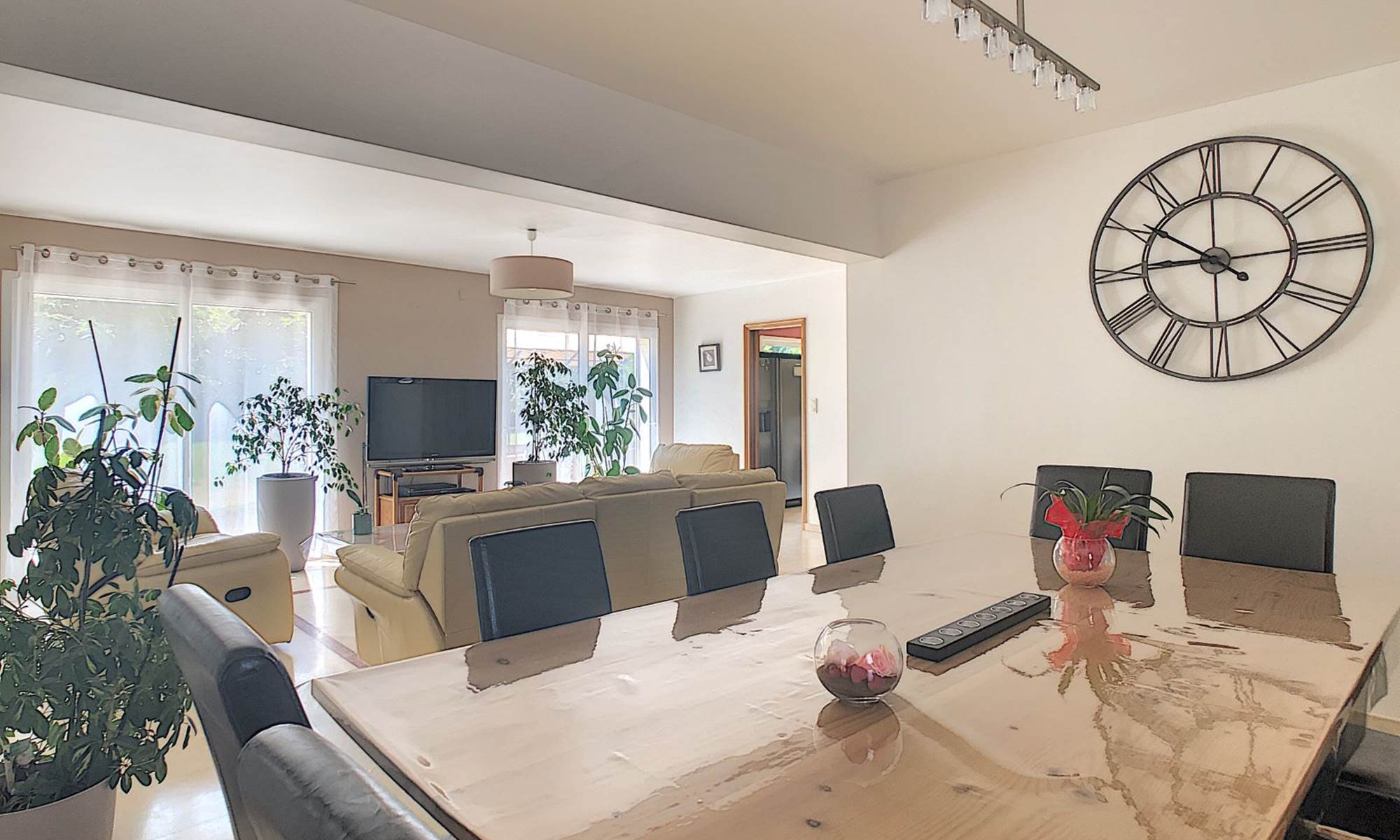 SALLE A MANGER MAISON