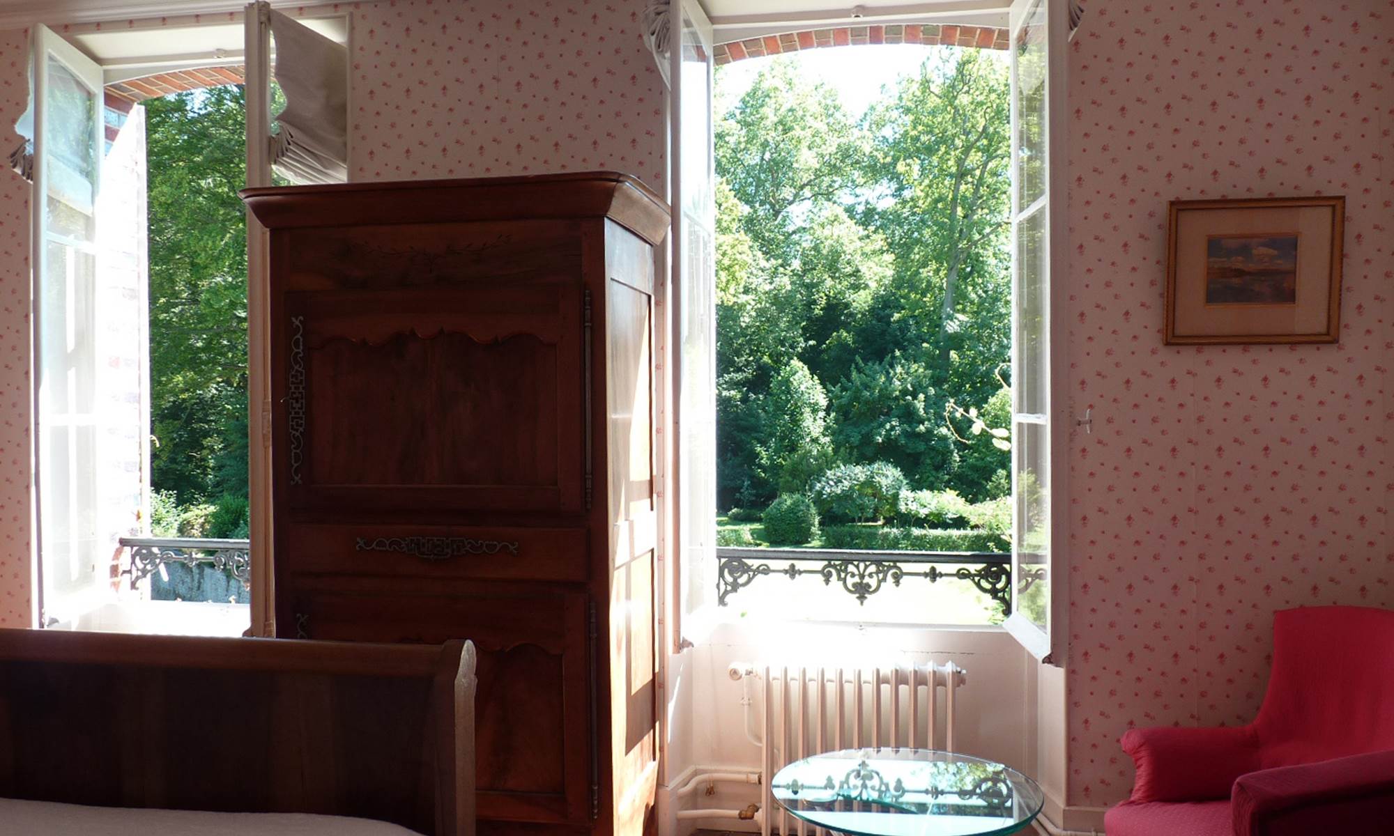 chmbre-rose-denetre-large-galerie