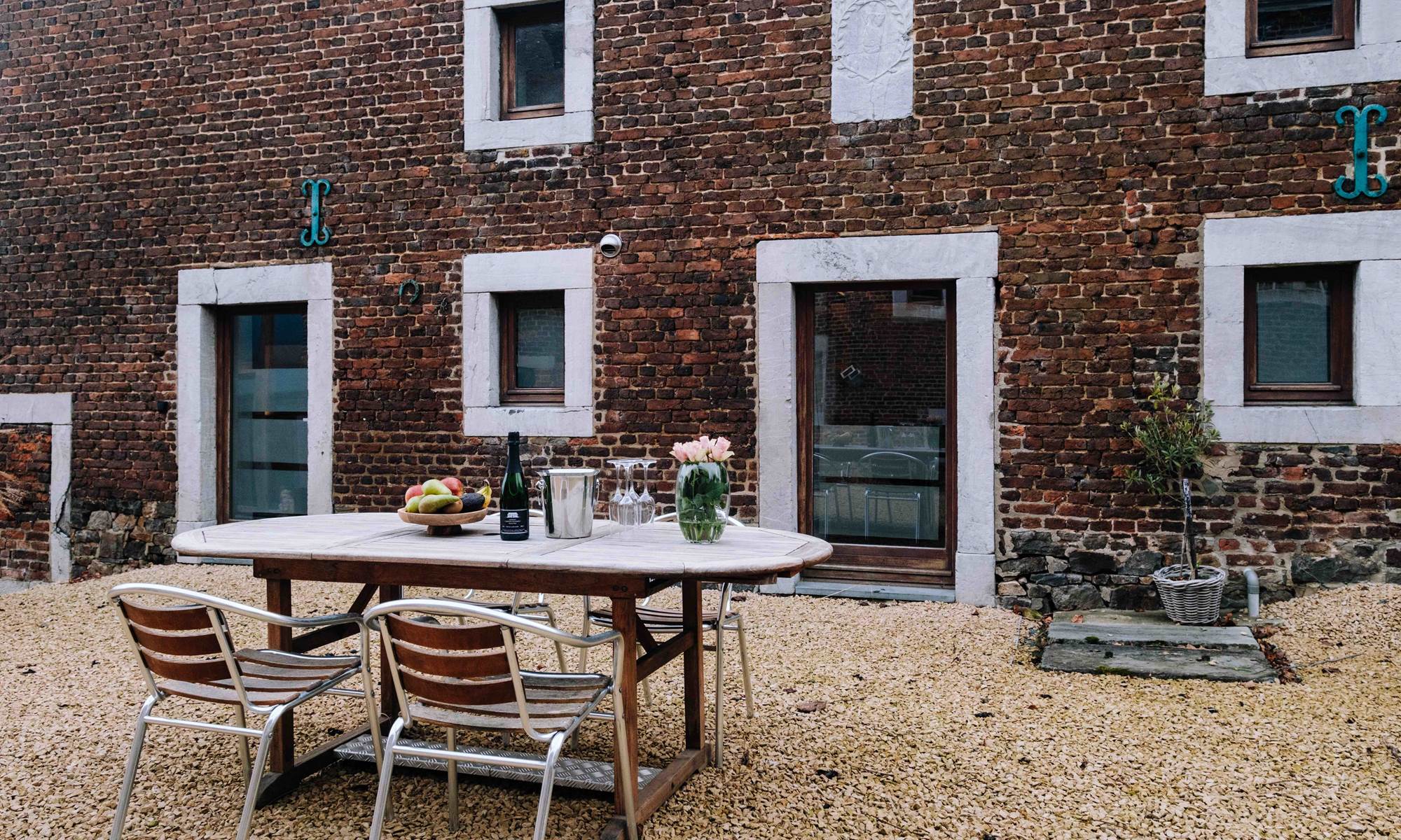 Gîte de Grise Pierre - Cour