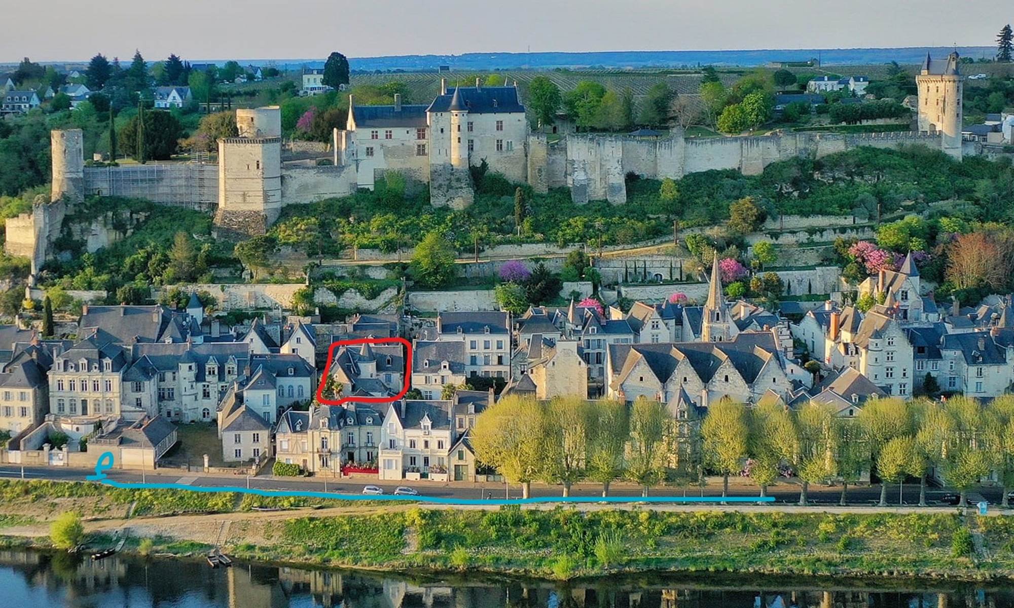 Vue de la maison dans le centre