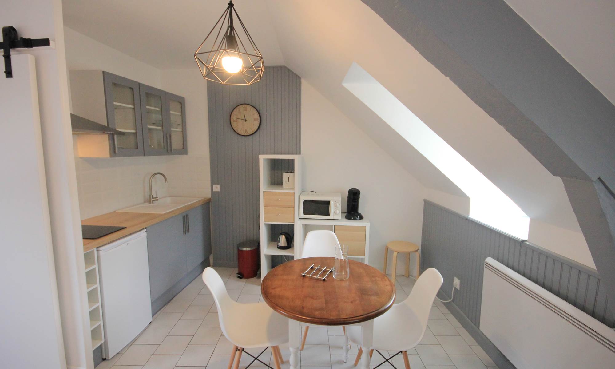 Grand studio et mansardé-galerie