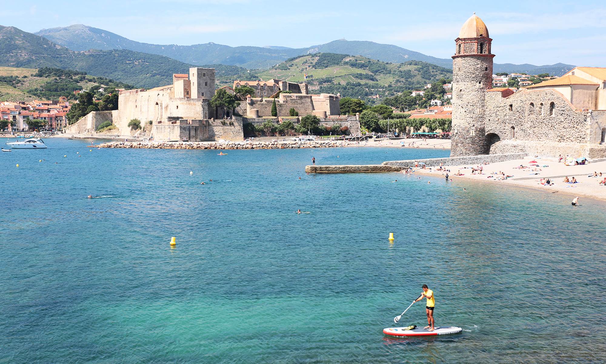 Collioure, ses criques et son clocher-galerie