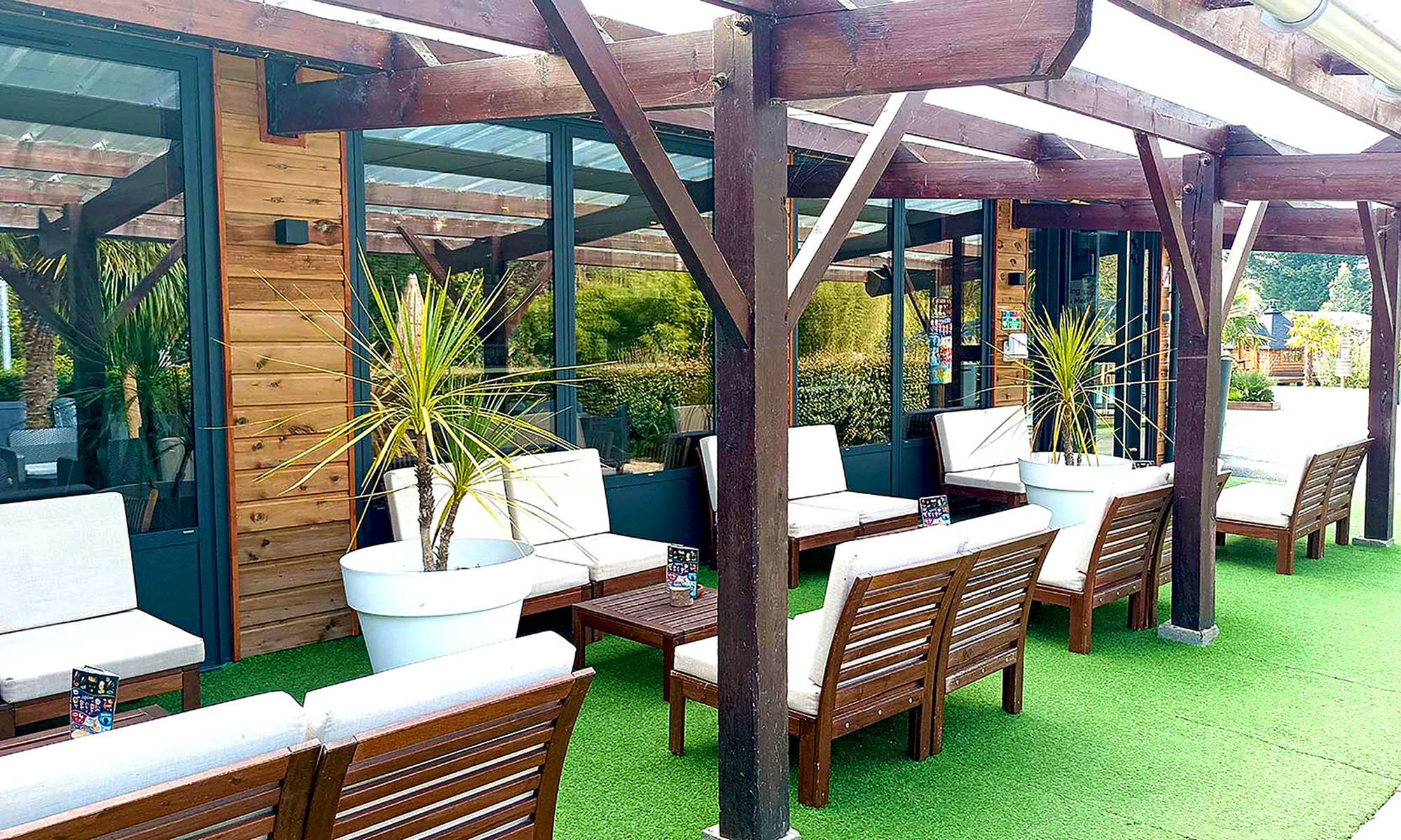 terrasse-du-bar-3-web-galerie