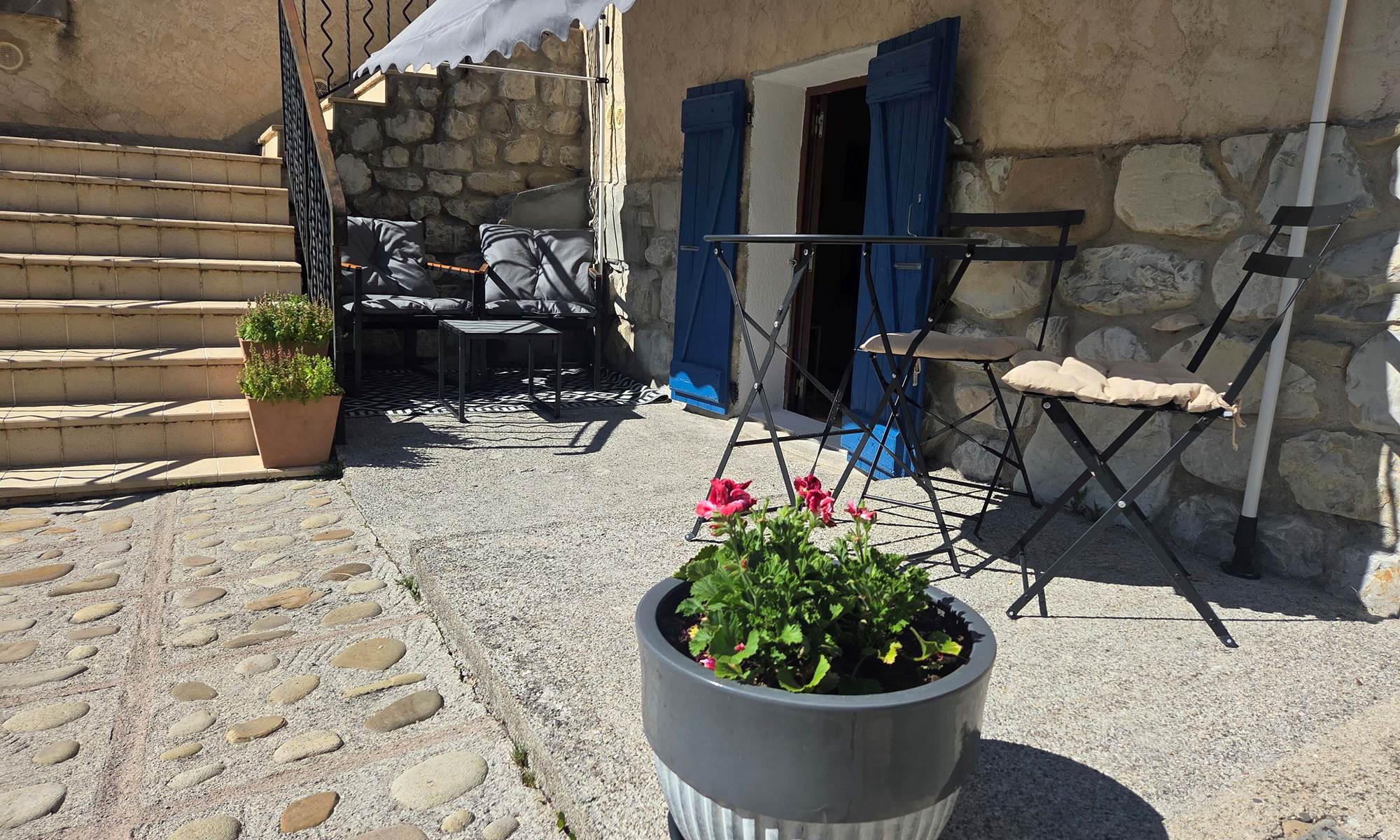 SOFIA Terrasse