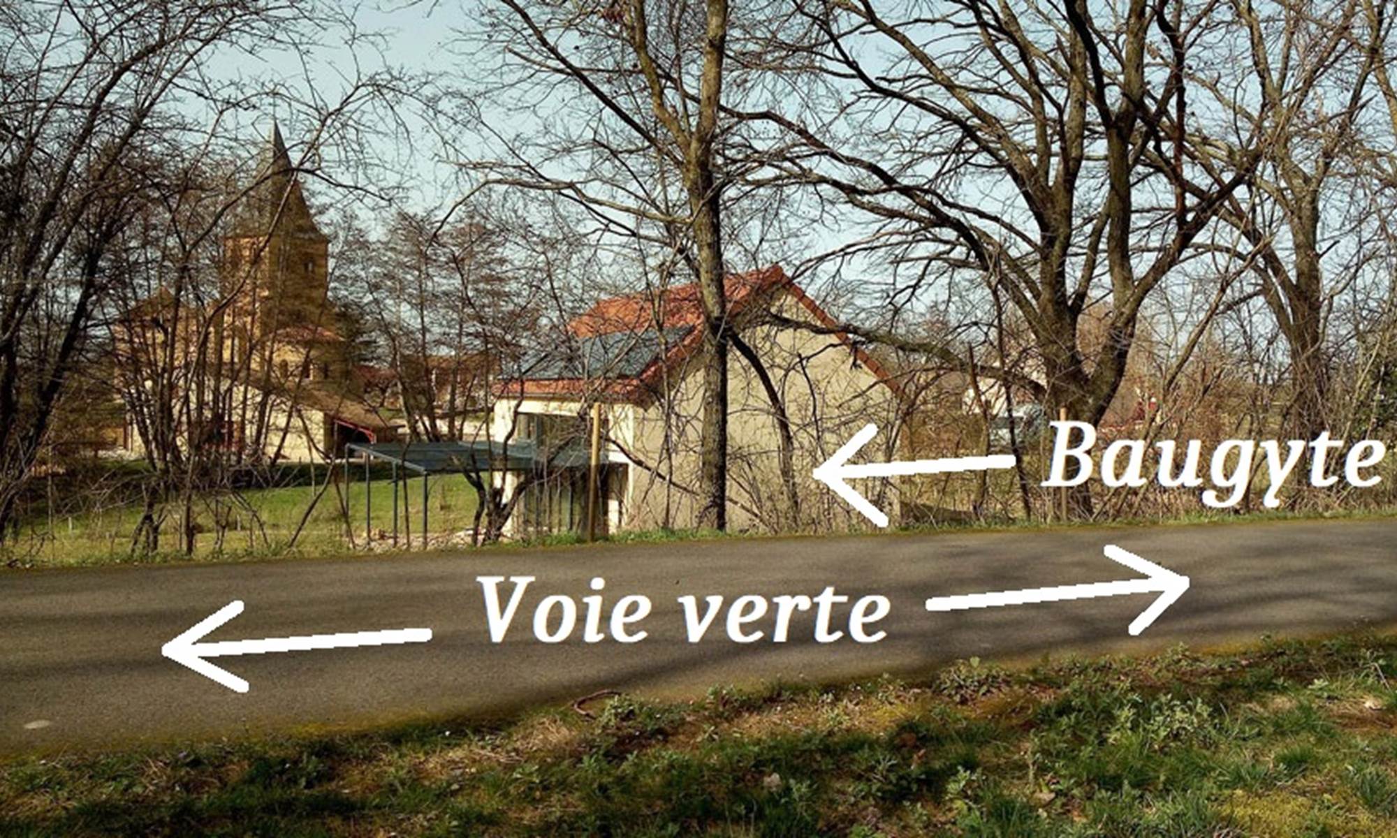 La voie verte est à coté du gîte-galerie