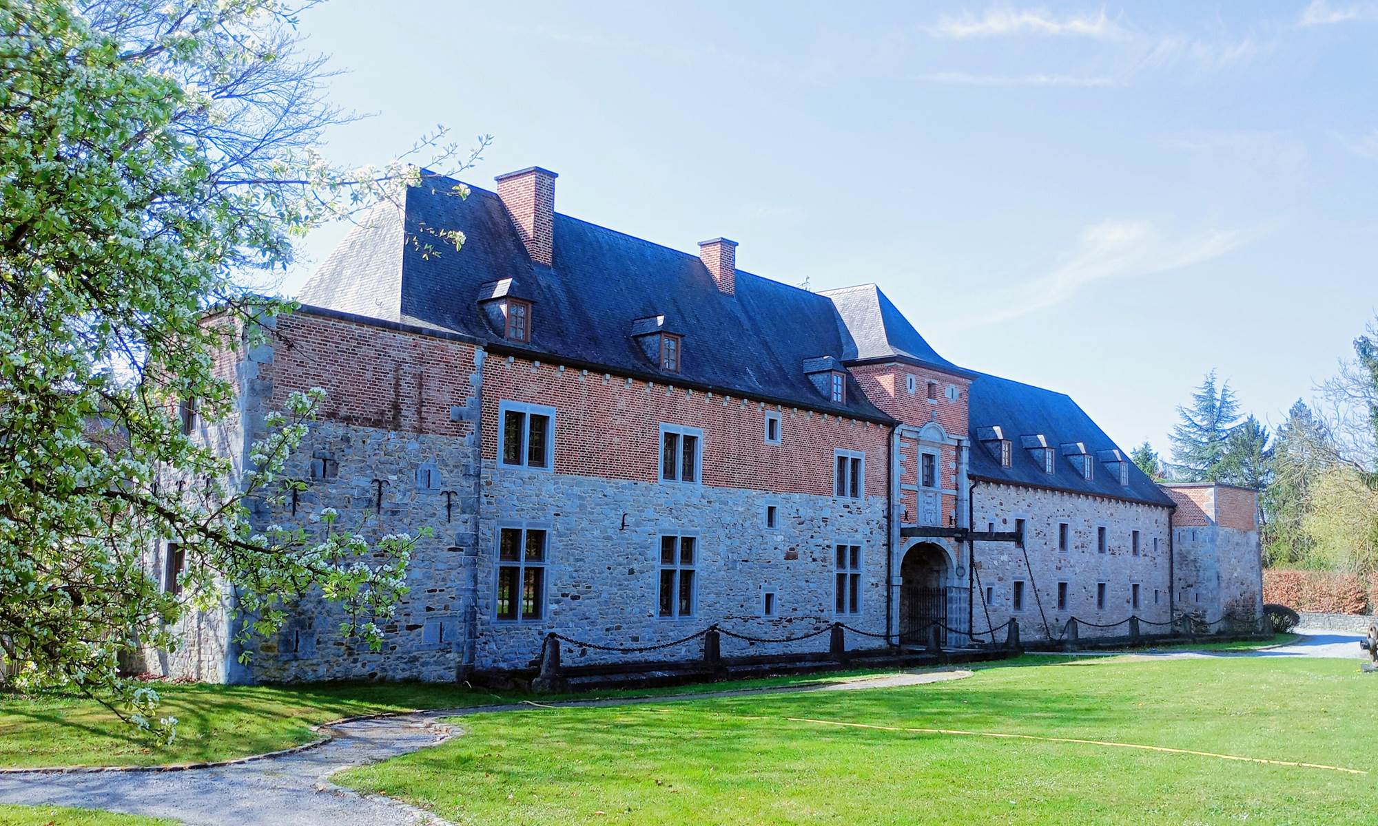 Entrée principale 2