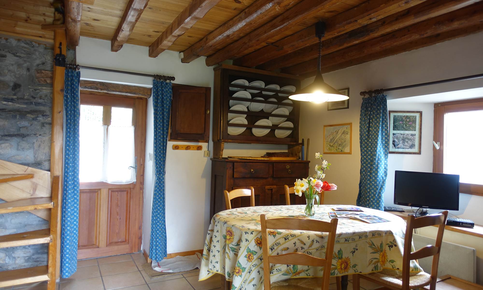 Coin salle à manger.