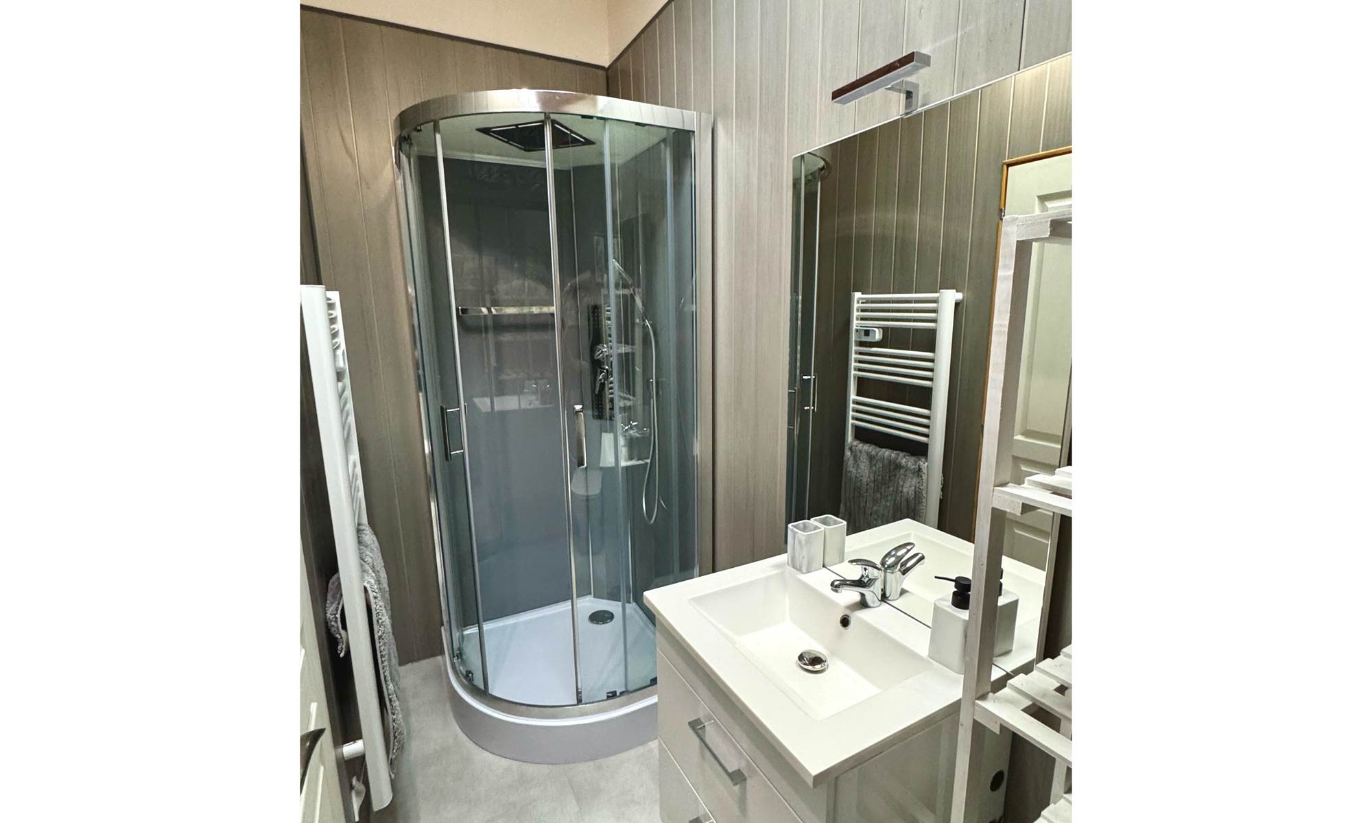 The Barn Gite - Bedroom 2 En-Suite