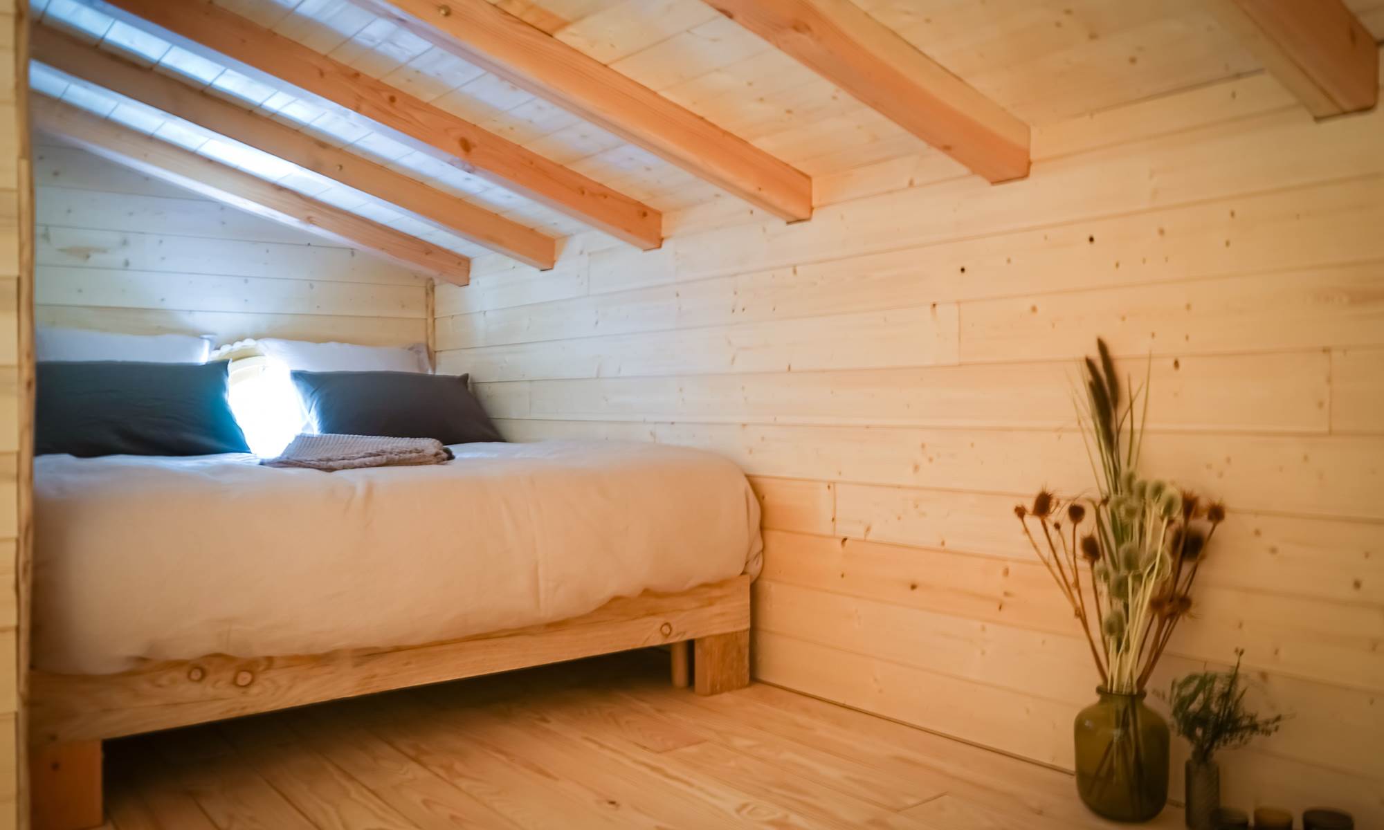 Chambre mezzanine avec vue sur le domaine