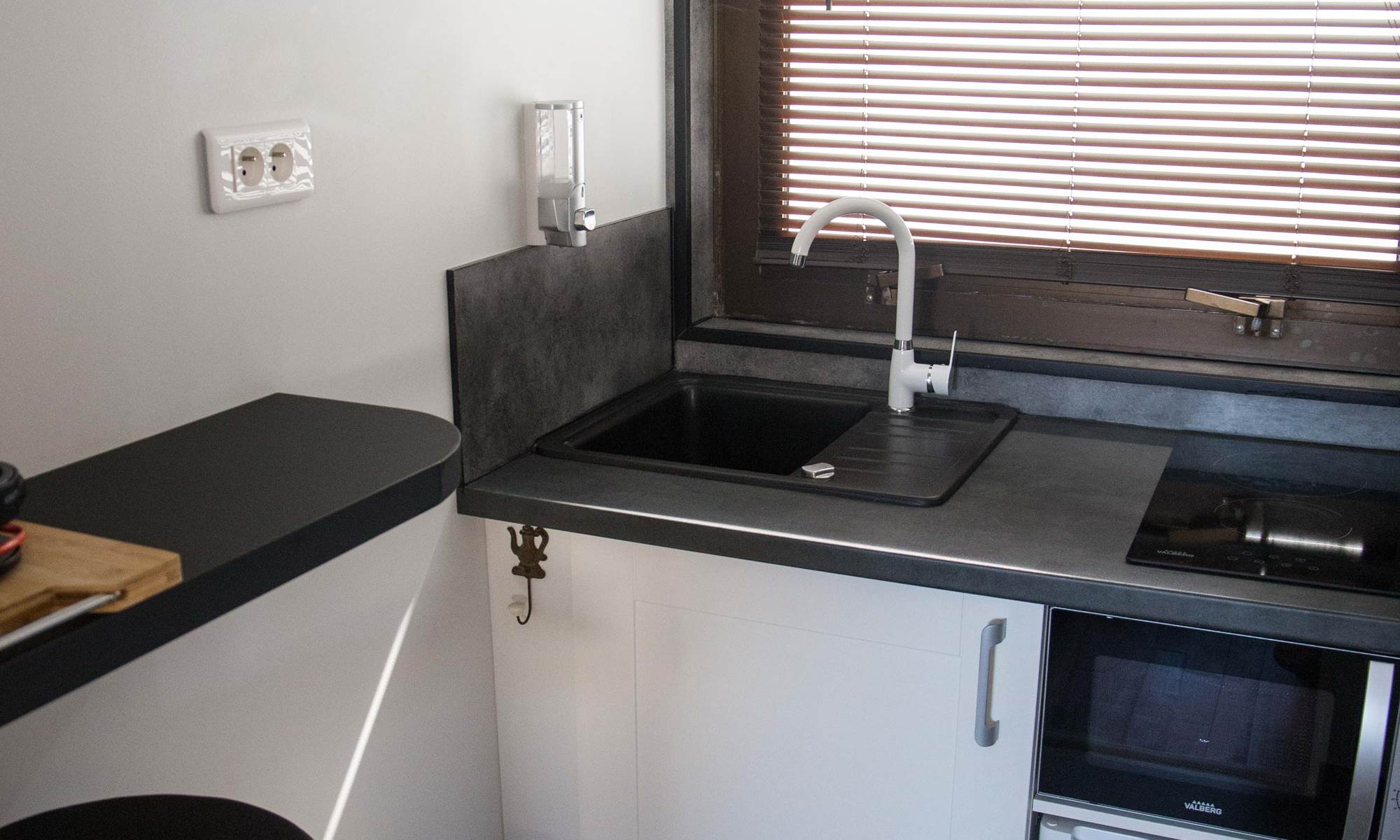 Cuisine compacte logement 2-page