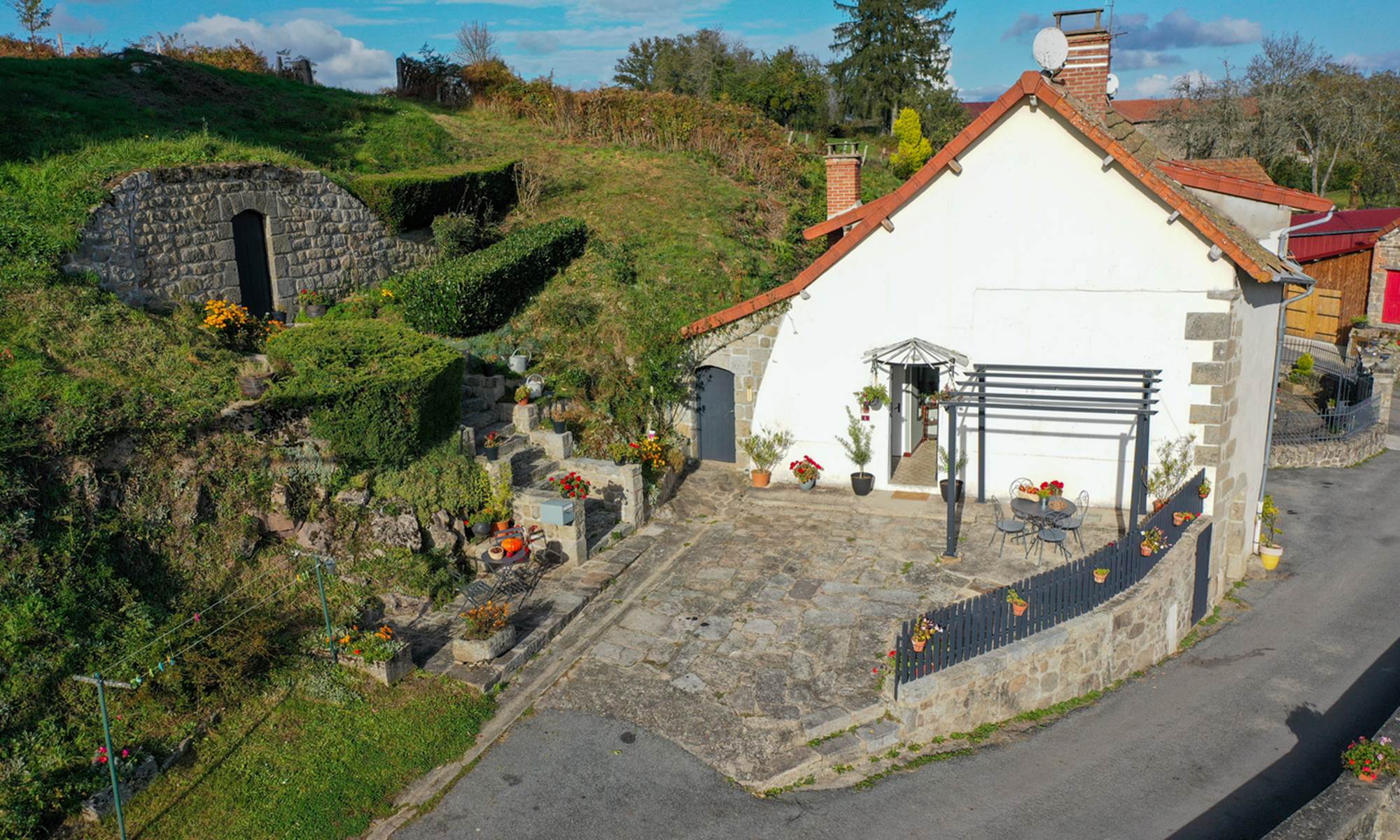 Gite la belle du clocher St pardoux d'arnet proche Crocq Terra Aventura