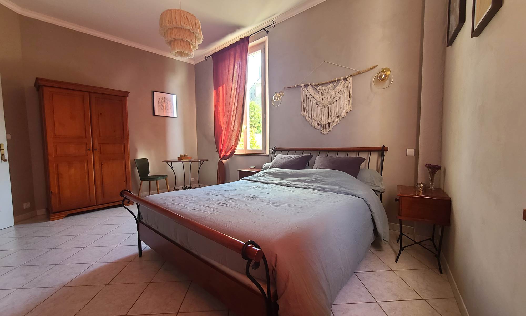 Chambre A l'ombre du Platane-galerie