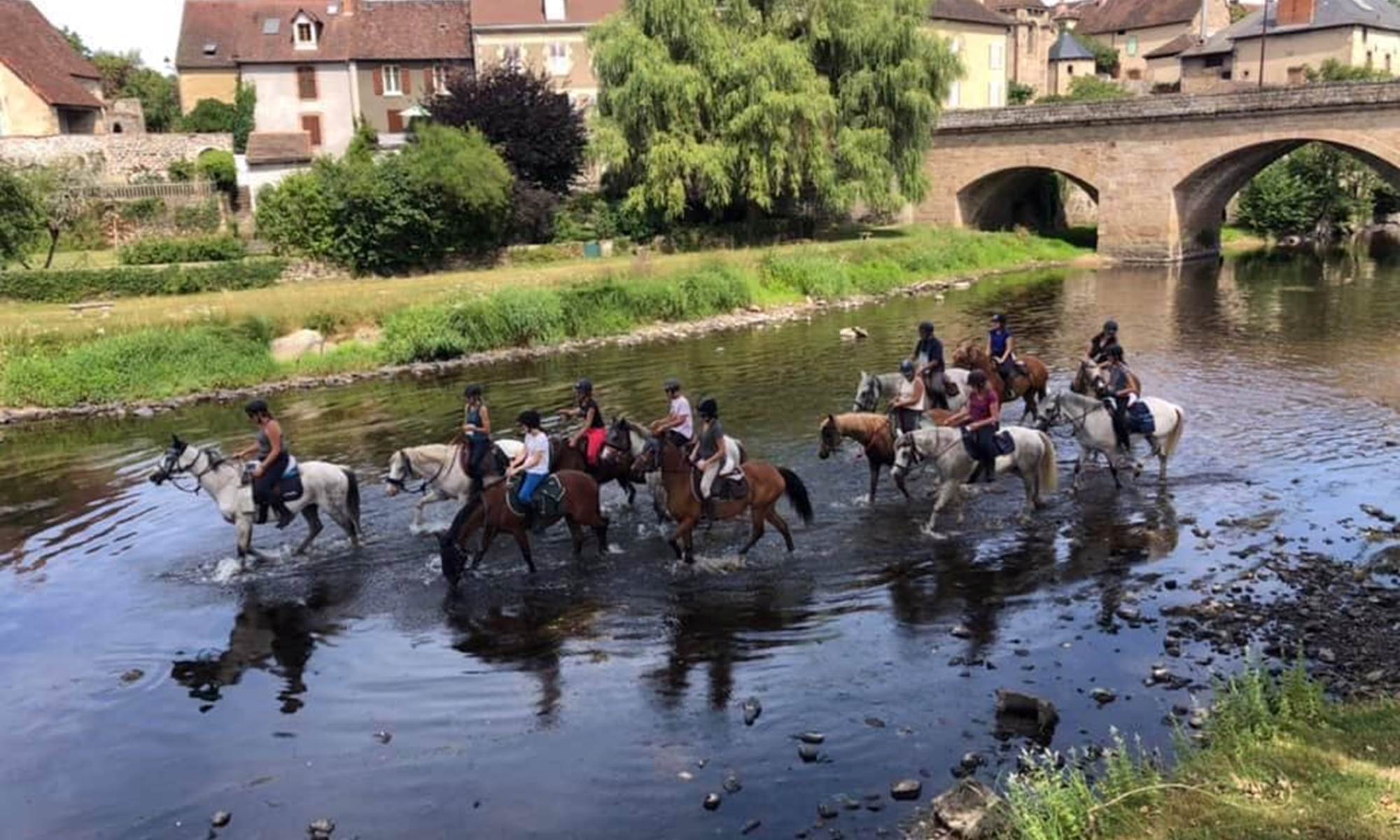 La chevauchée en Creuse balades et randonnées camping-galerie