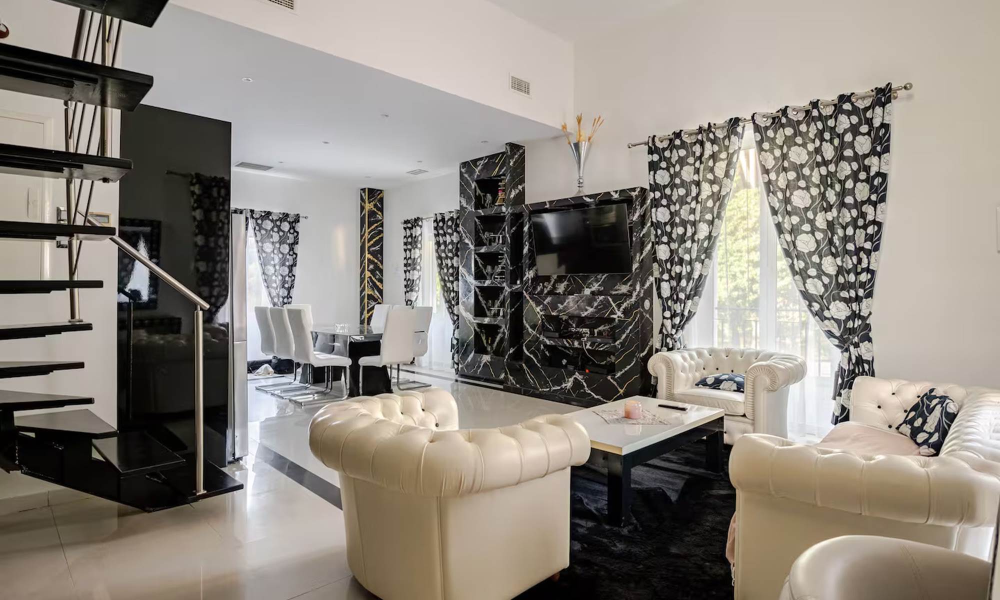 5b99b831-46cb-4f3a-9b5e-af3bef3ae907