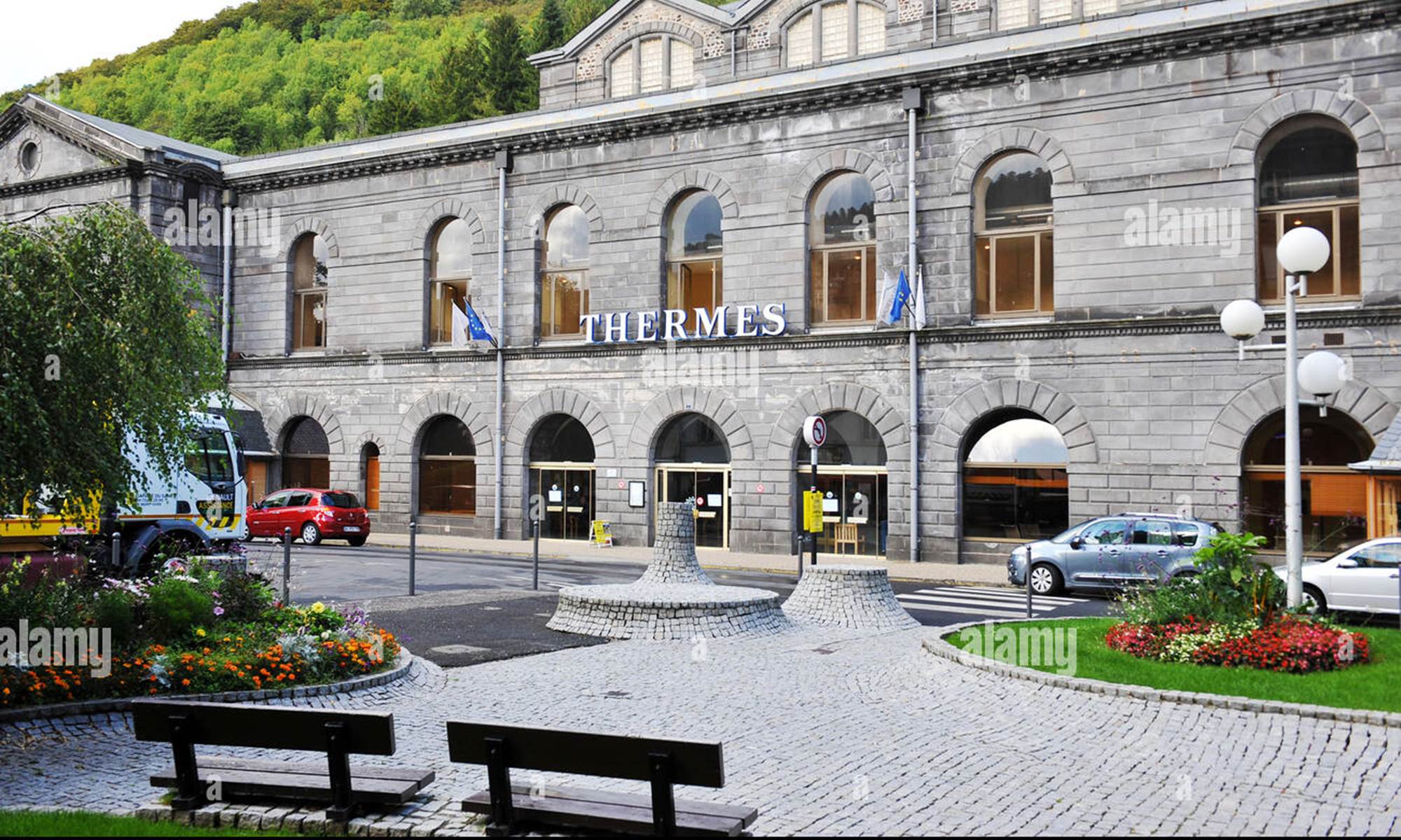 Thermes du Mont-Dore – À 1 minute du logement, parfait pour séjours bien-être, cures et détente en couple.-galerie