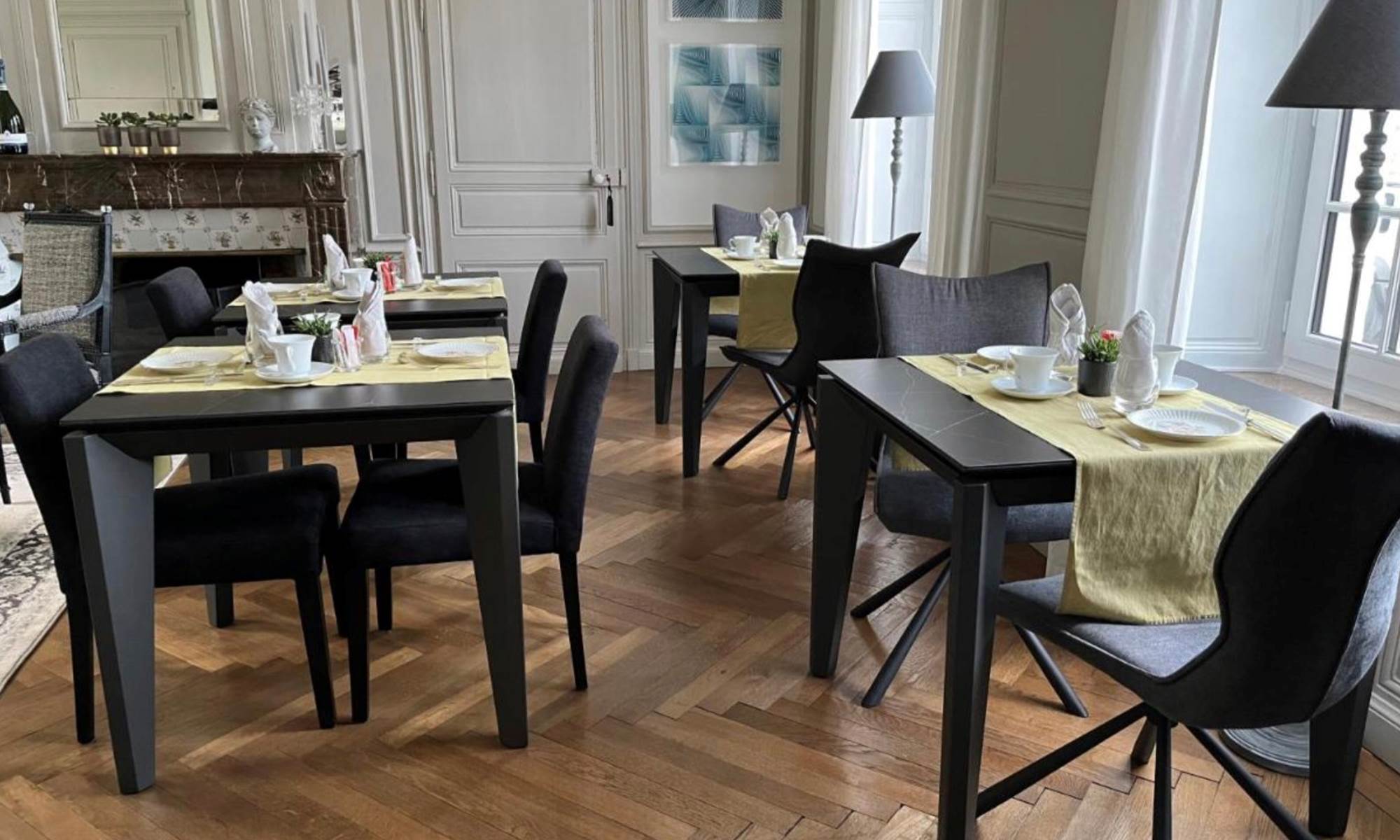 Salle petit déjeuner