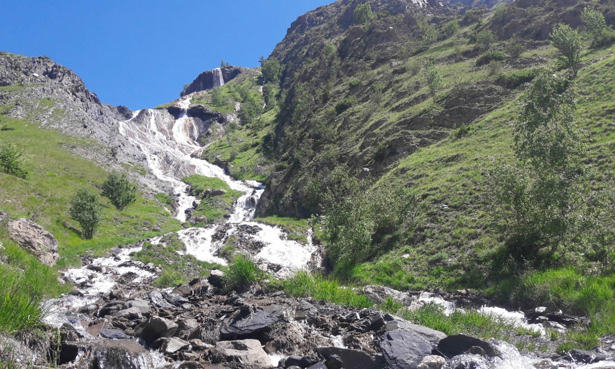 Fontaine pétrifiante à une heure et demi du gîte.