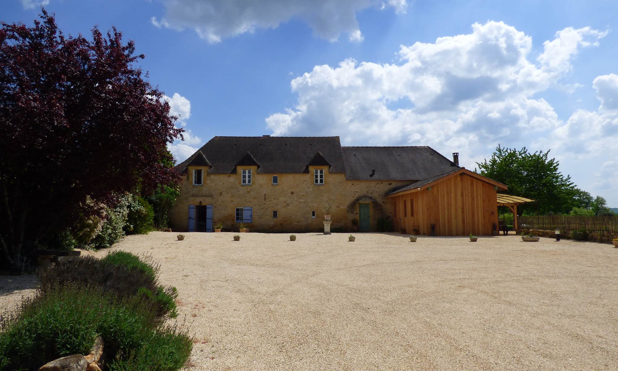 Entrée Nord et Parking-page