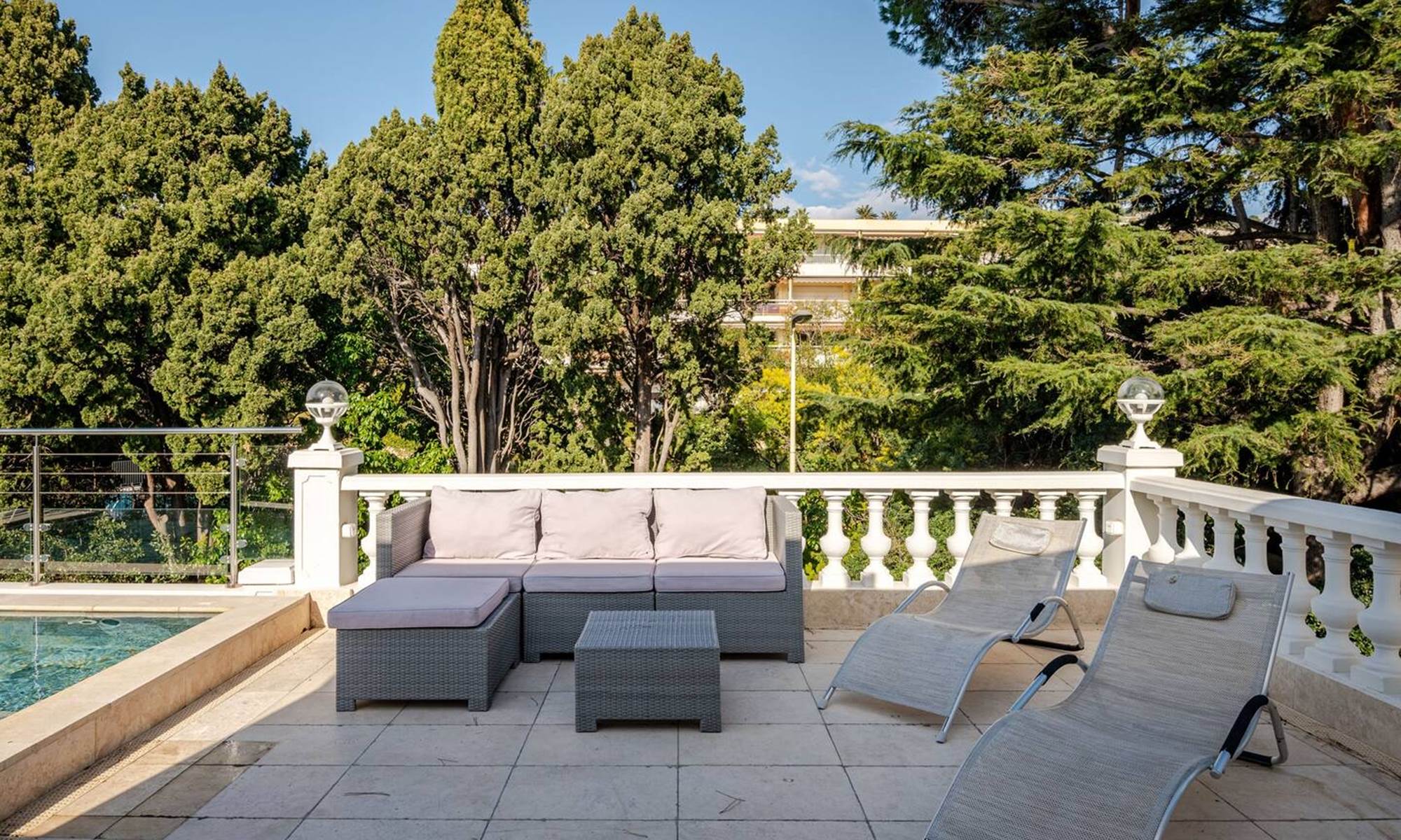 b0b81e9e-d8fd-45b7-84ad-9f26ed90ab44