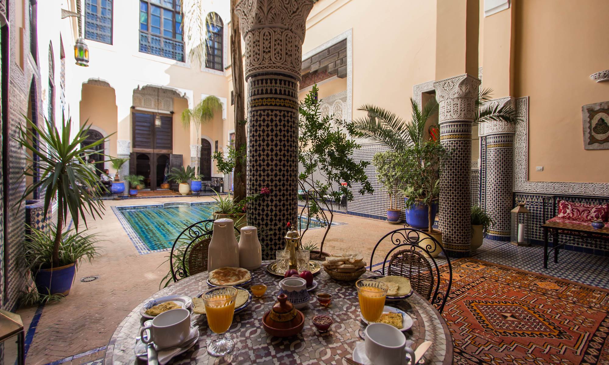 Patio-Piscine-Riad-Fes