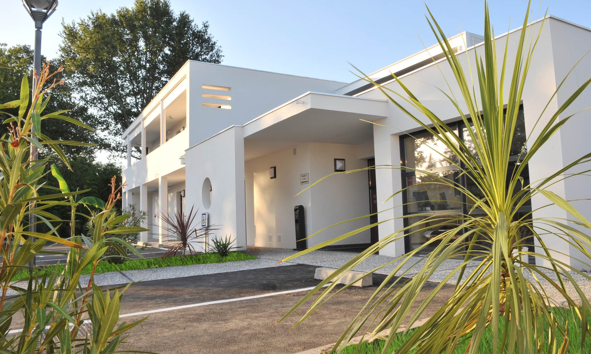 Hotel Pau Eden Park***  - entrée hôtel-page