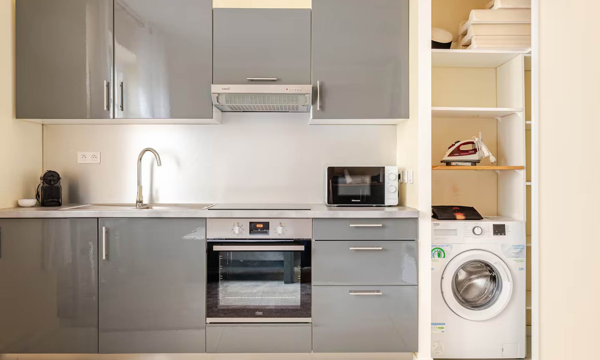 e034afc6-c8b6-427f-a909-32fd0632c076