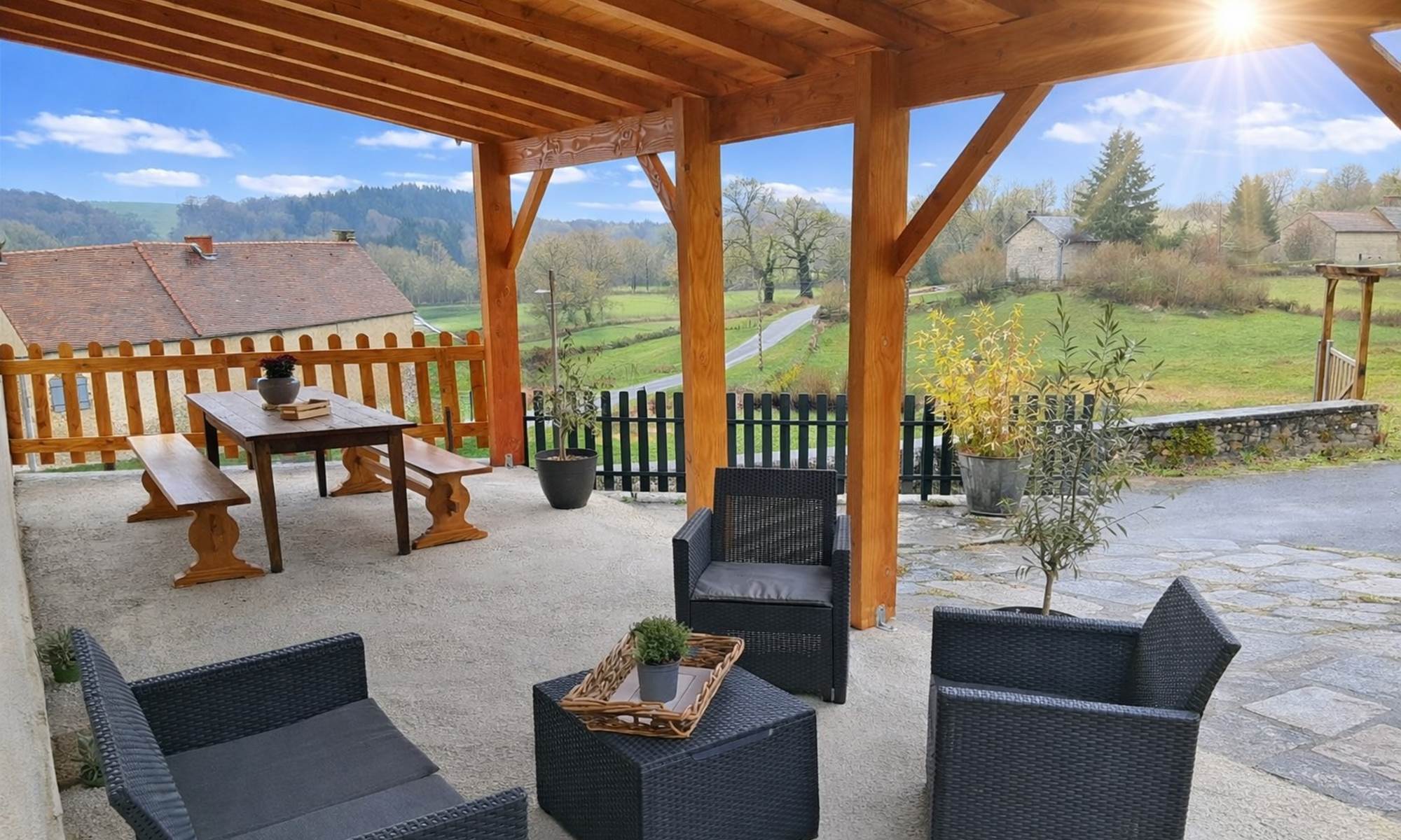 Gîte la belle du Clocher St pardoux d'Arnet proche Crocq Terra Aventura