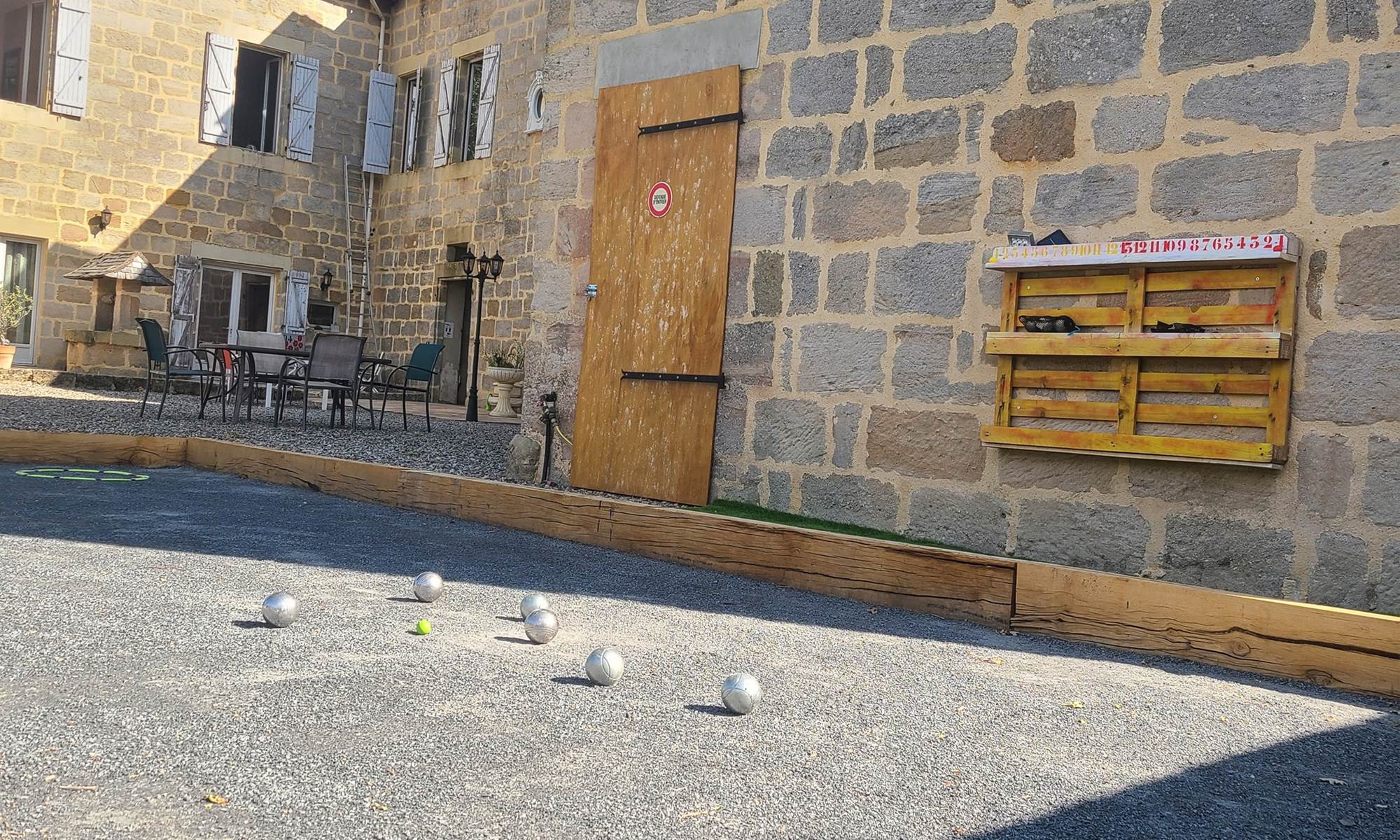 Terrain de pétanque-galerie